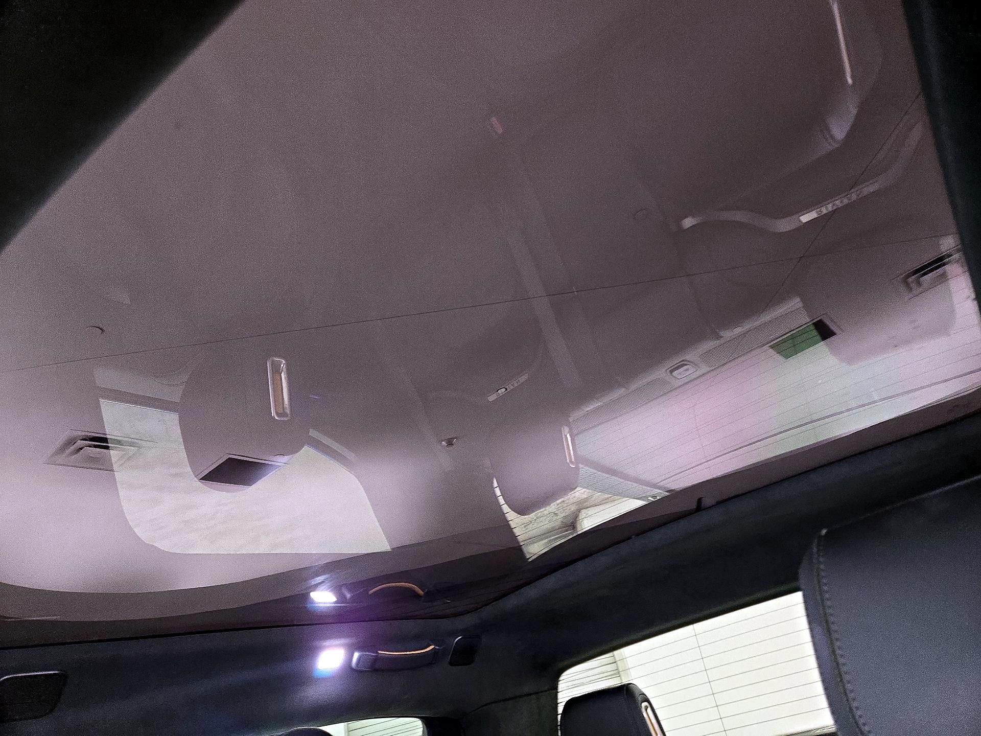 Thumbnail: 2023 Rivian R1T - 19