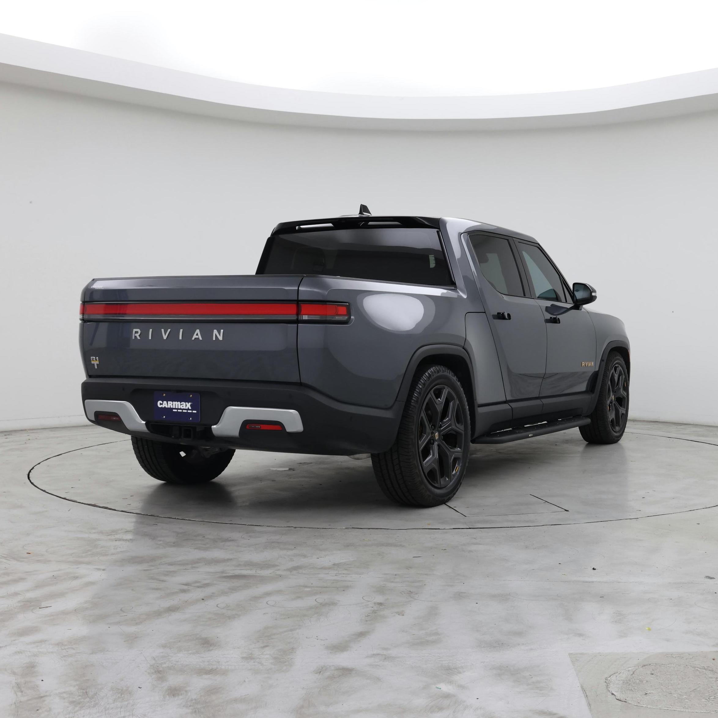 Thumbnail: 2023 Rivian R1T - 8