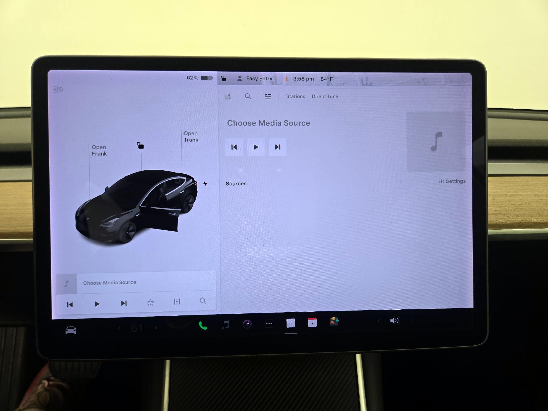 Thumbnail: 2019 Tesla Model 3 - 15