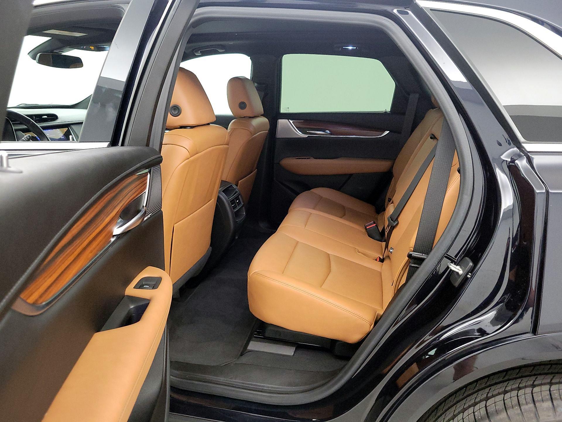 Thumbnail: 2022 Cadillac XT5 - 20