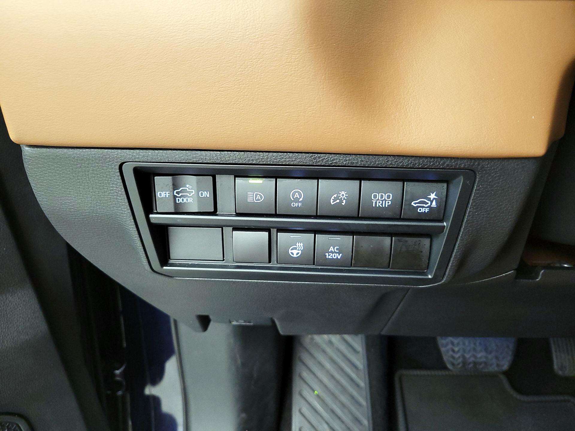 Thumbnail: 2023 Toyota Tundra - 13