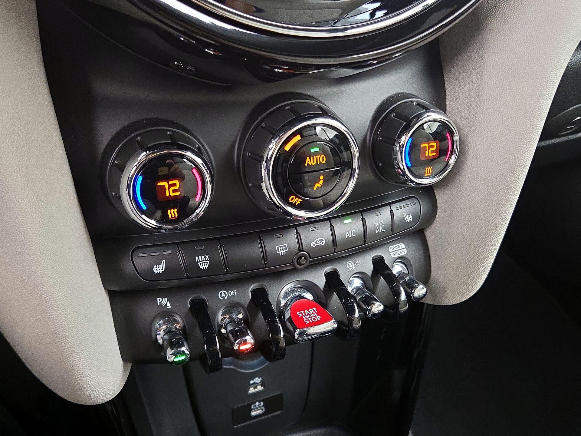 Thumbnail: 2023 MINI Cooper - 17