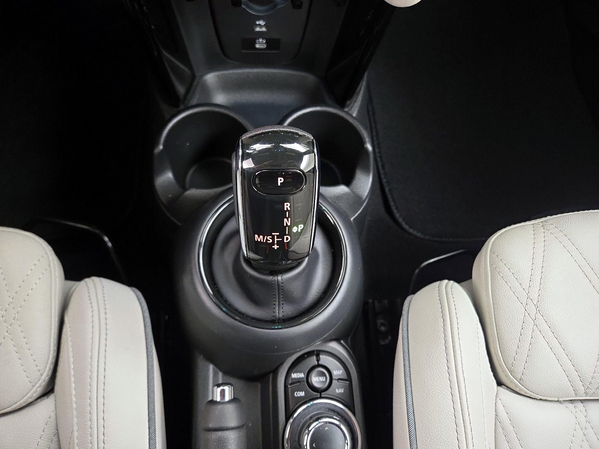 Thumbnail: 2023 MINI Cooper - 18