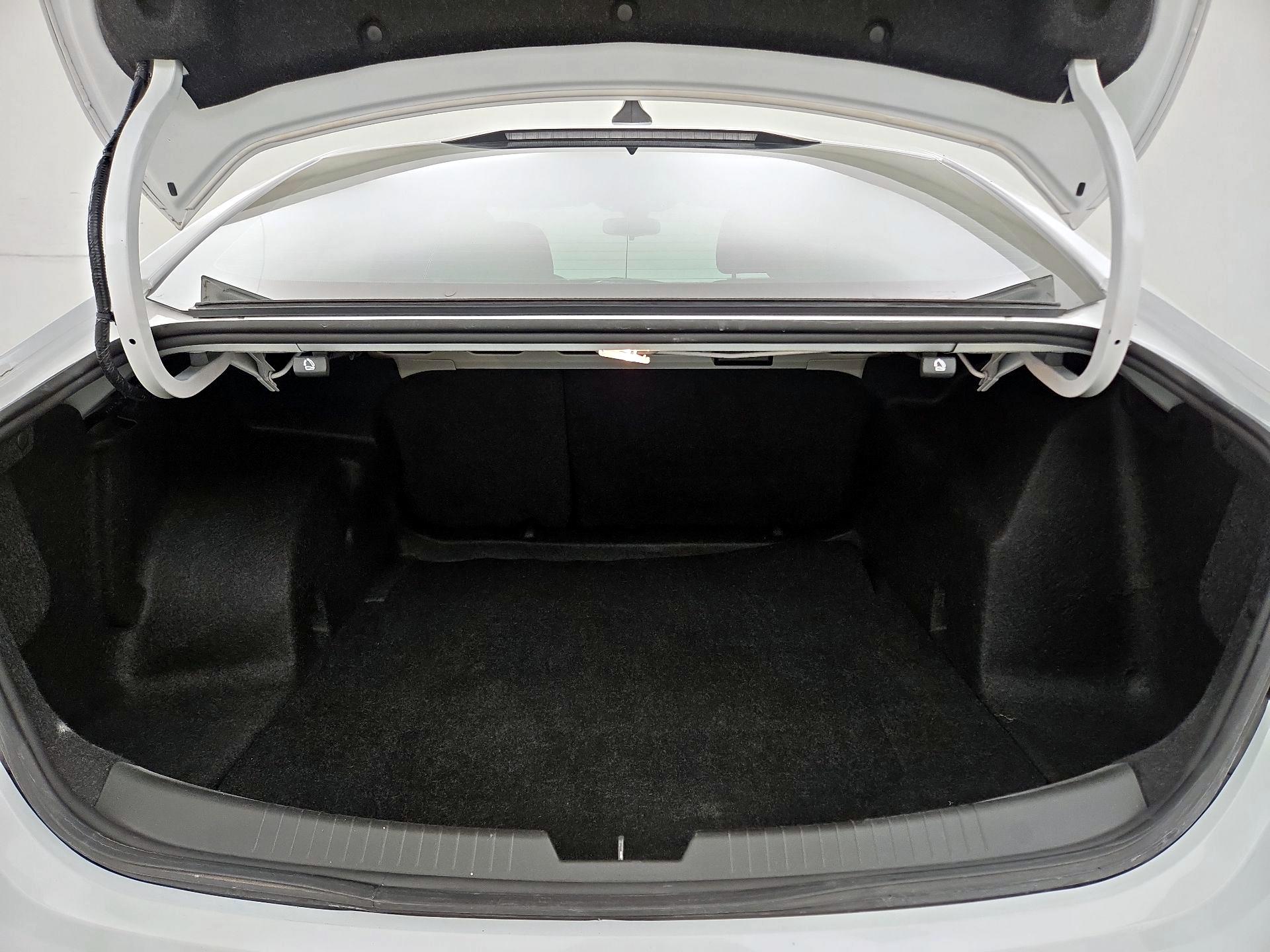 Thumbnail: 2020 Chevrolet Malibu - 20