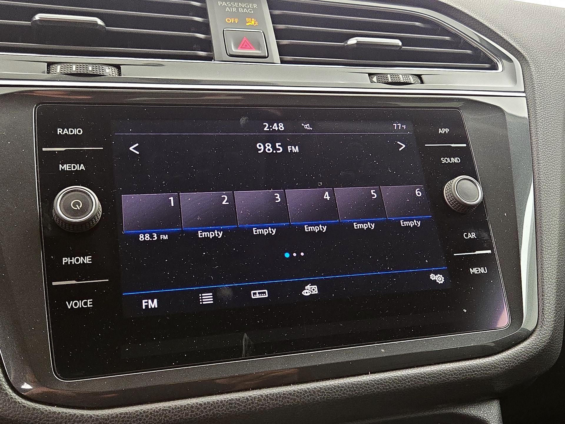 Thumbnail: 2018 Volkswagen Tiguan - 15