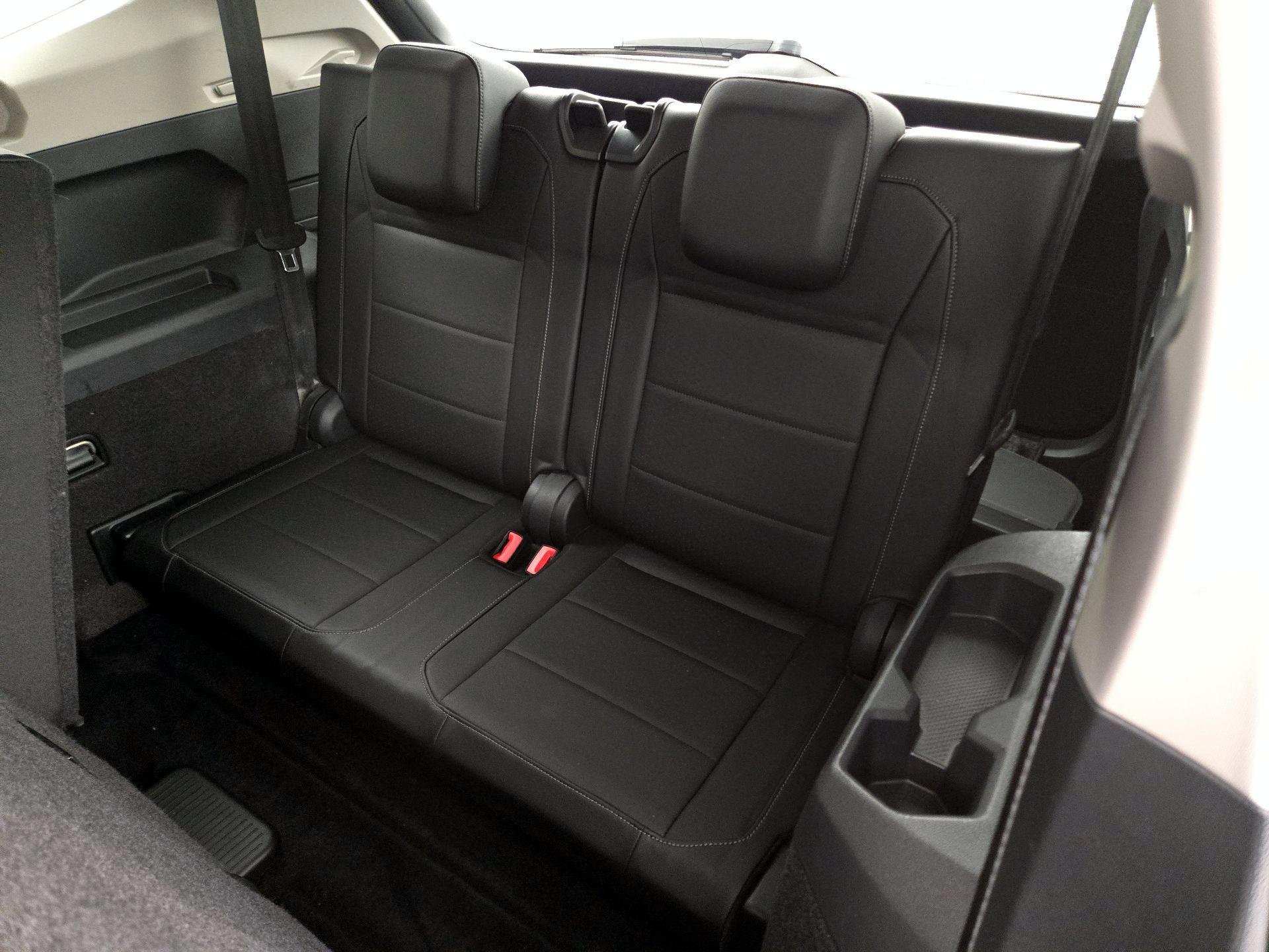 Thumbnail: 2018 Volkswagen Tiguan - 20