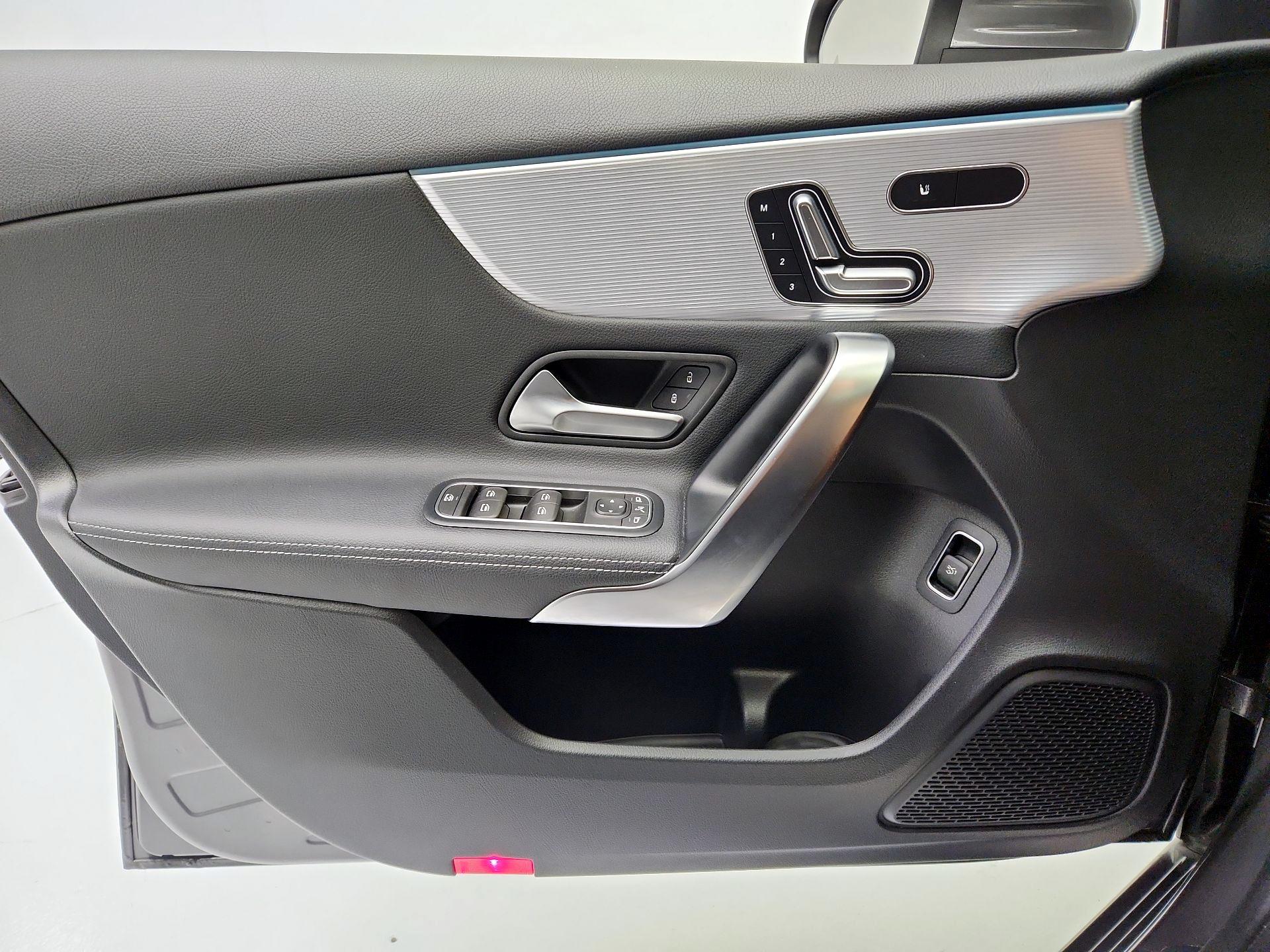 Thumbnail: 2022 Mercedes-Benz A-Class - 12