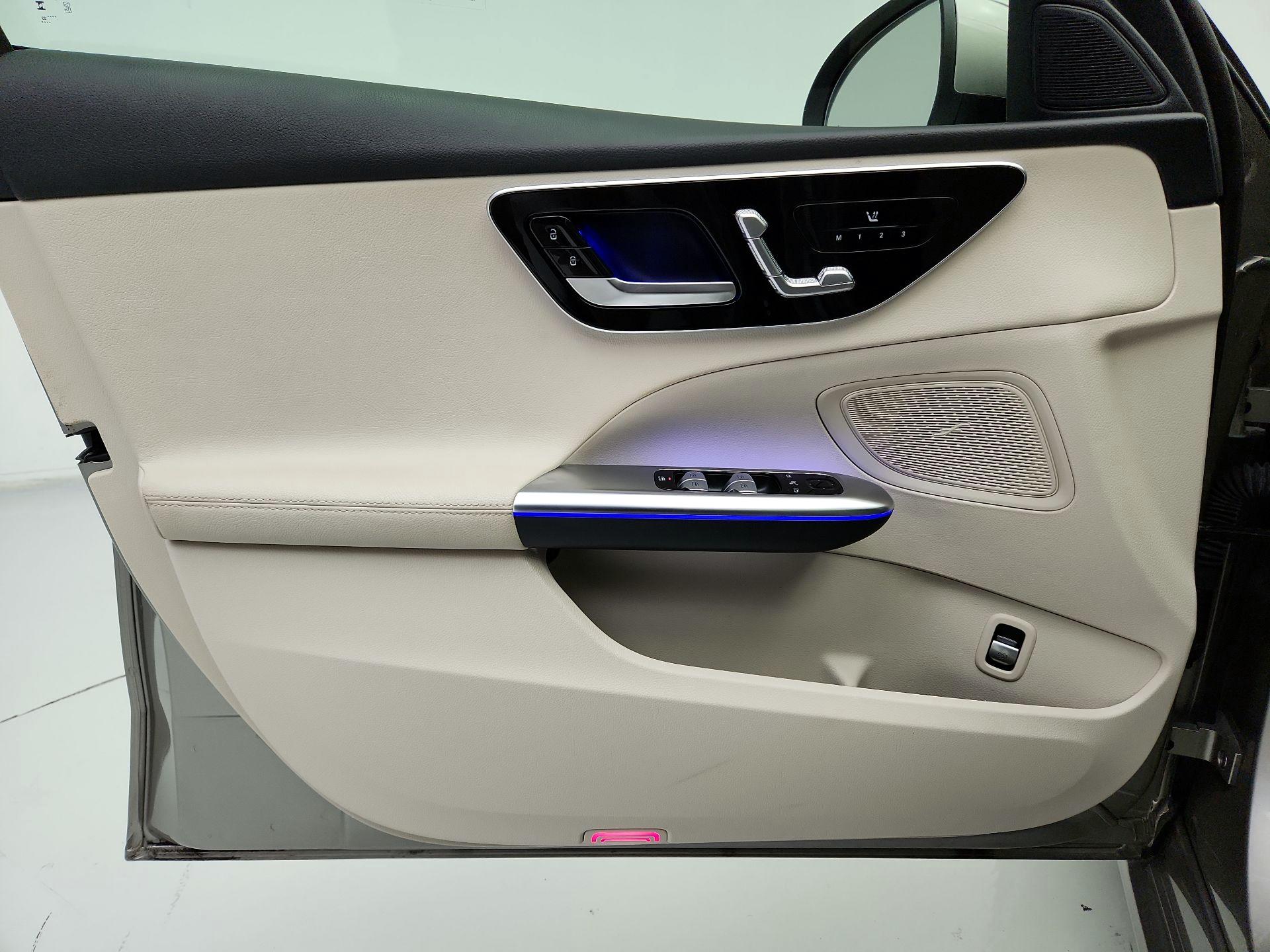 Thumbnail: 2023 Mercedes-Benz C-Class - 12