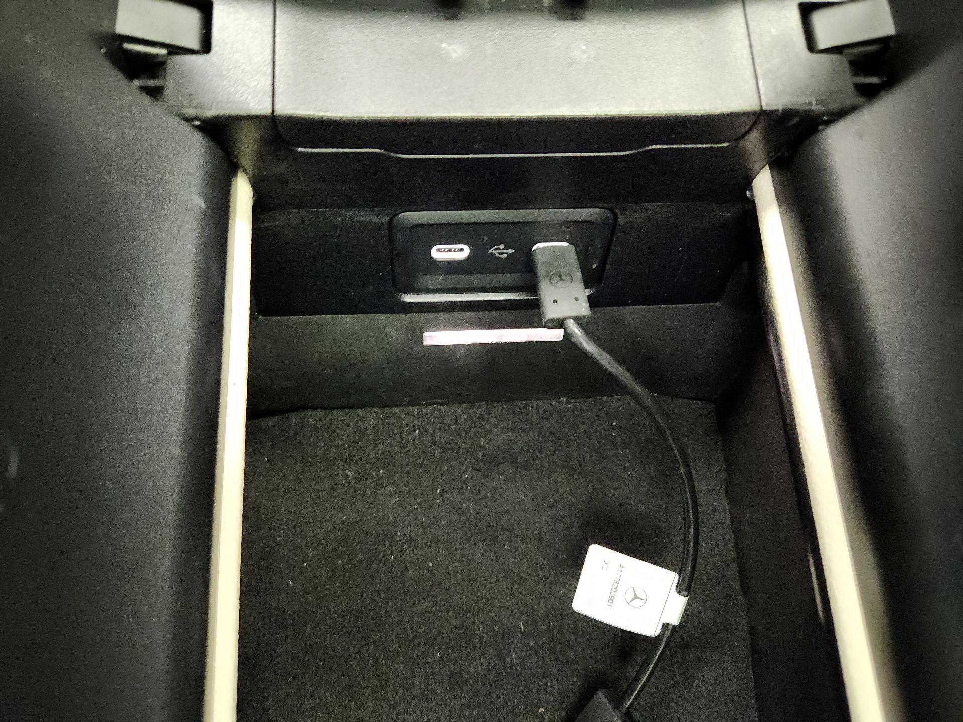 Thumbnail: 2023 Mercedes-Benz C-Class - 18