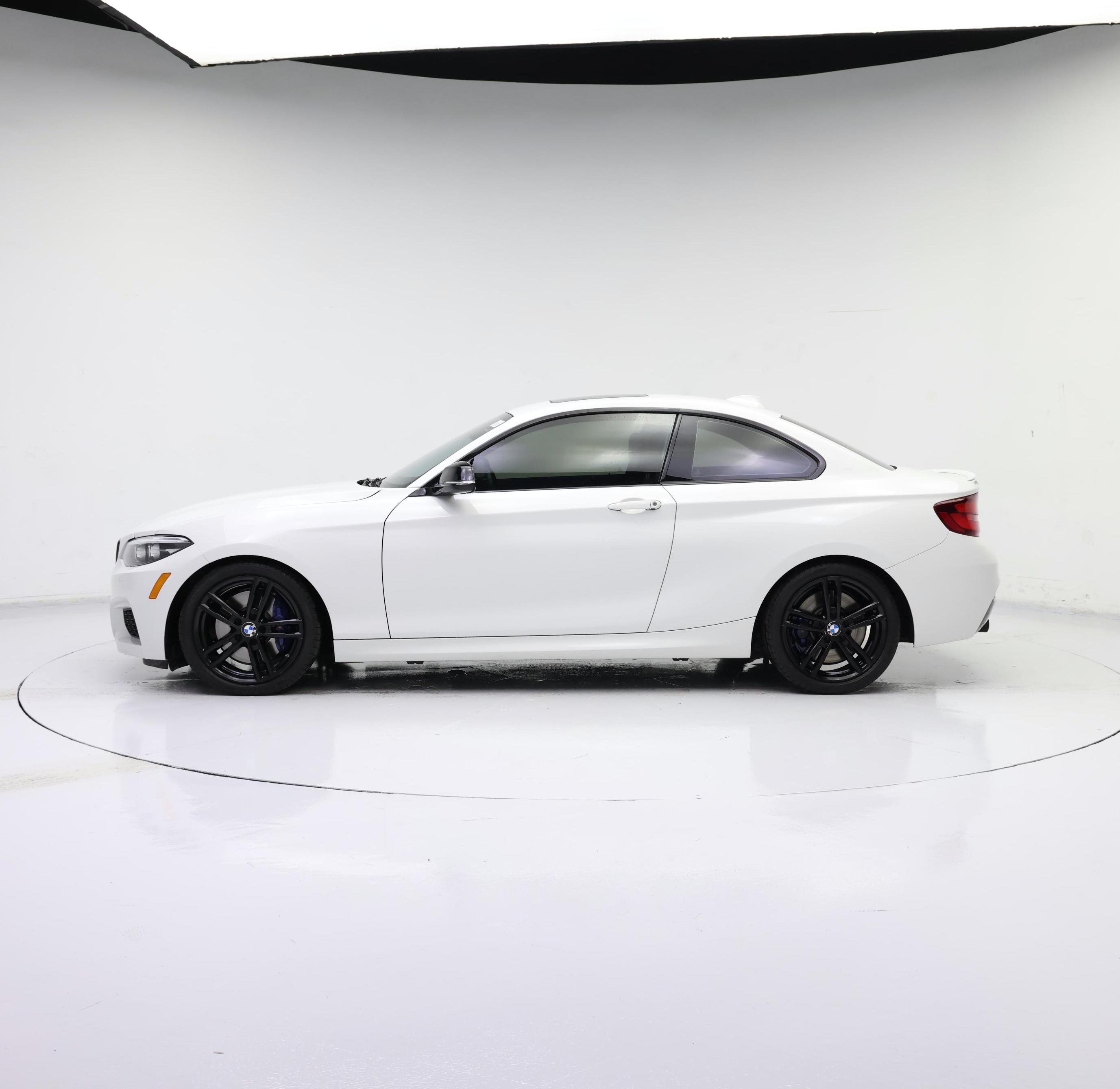 Thumbnail: 2020 BMW 2 Series - 3