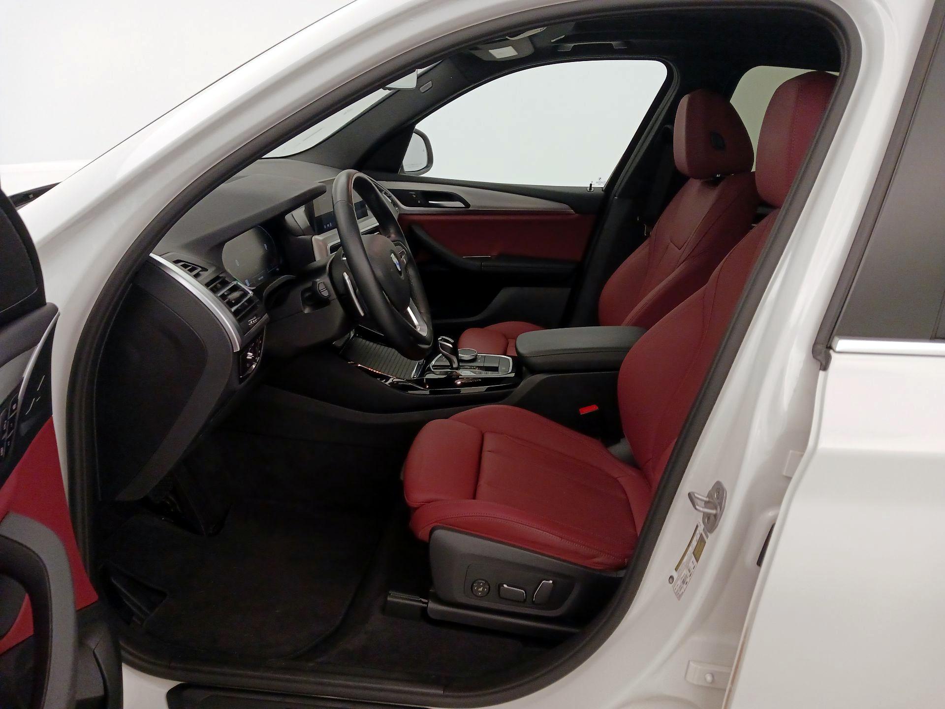 Thumbnail: 2024 BMW X3 - 11