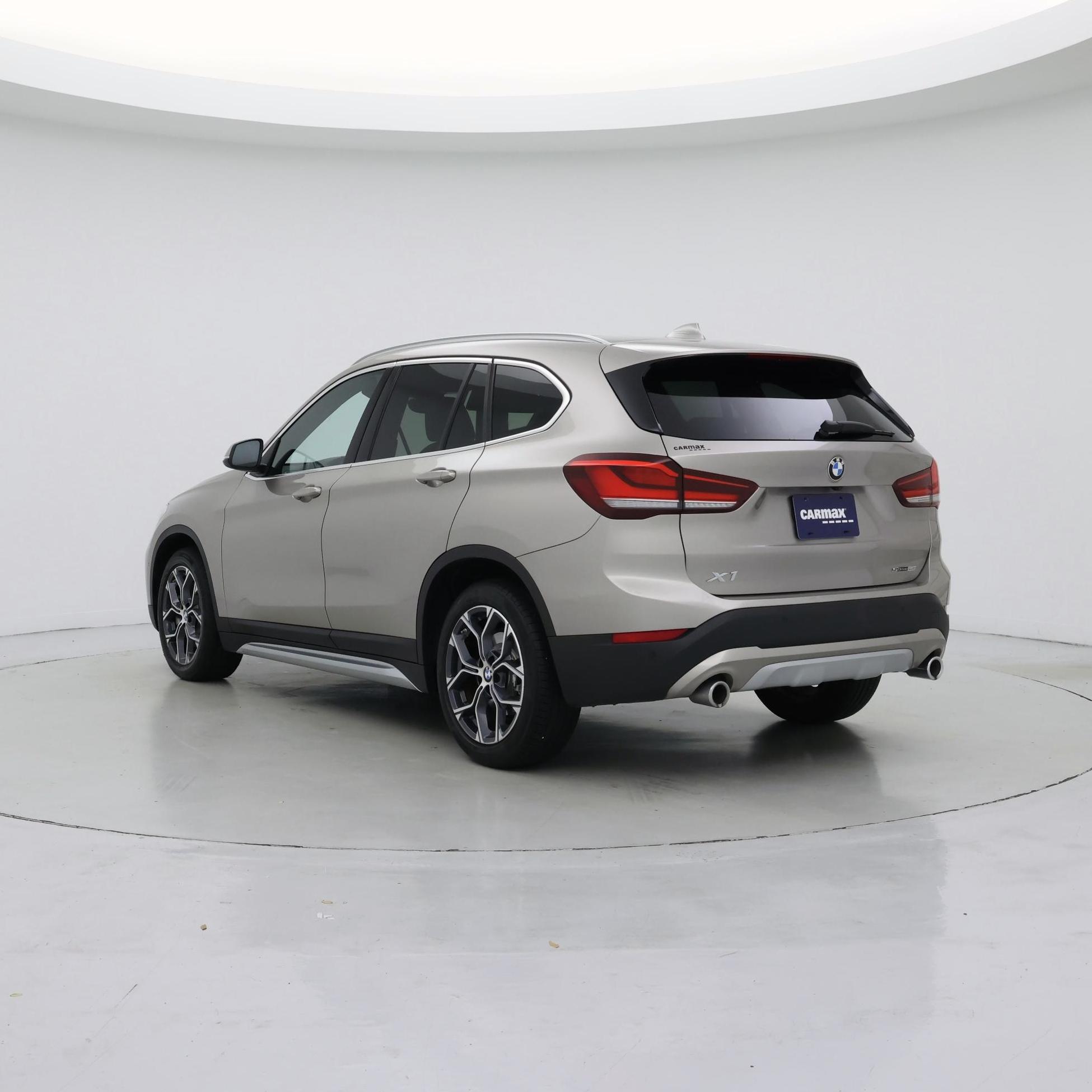 Thumbnail: 2022 BMW X1 - 2