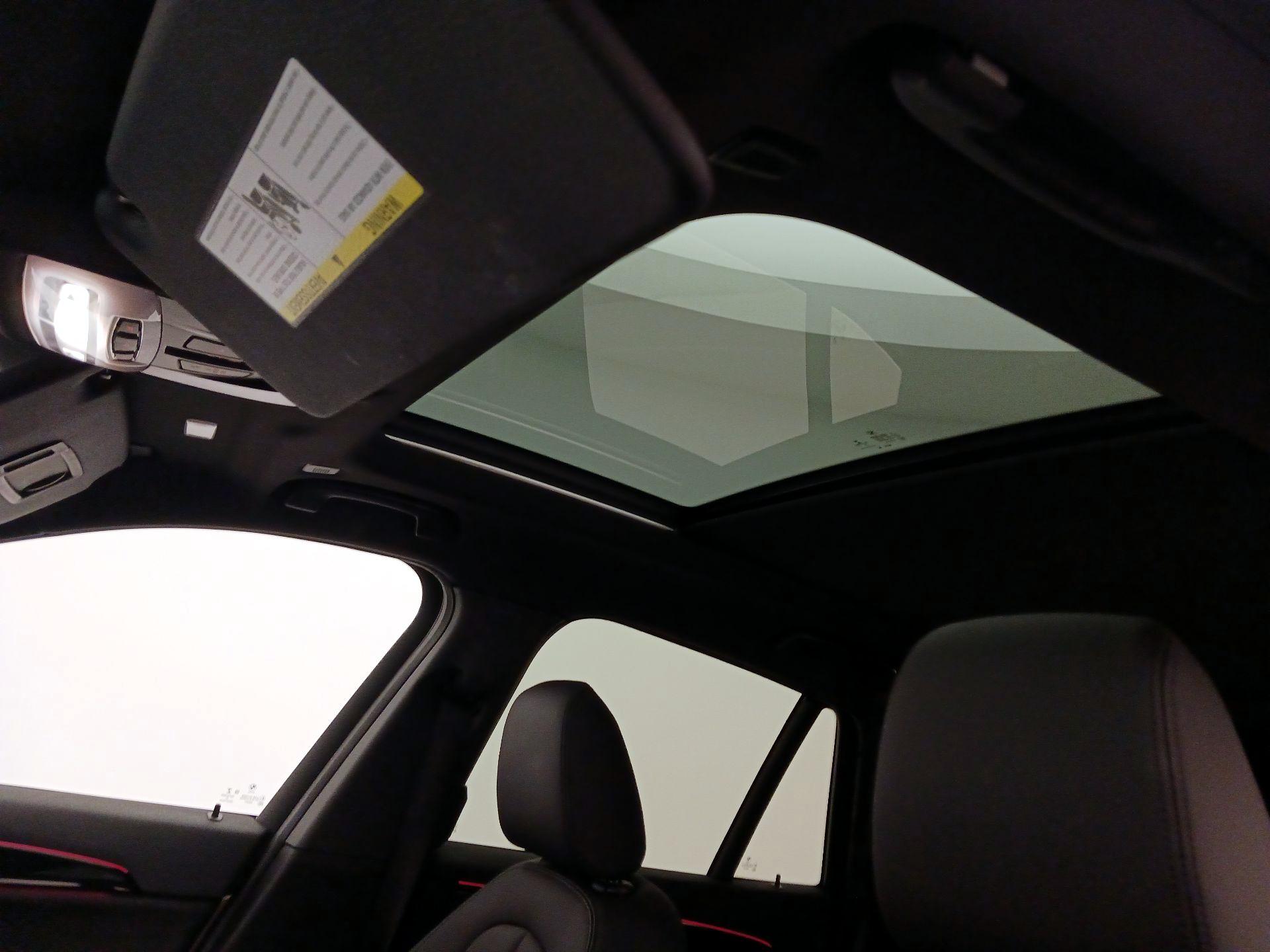 Thumbnail: 2022 BMW X1 - 20