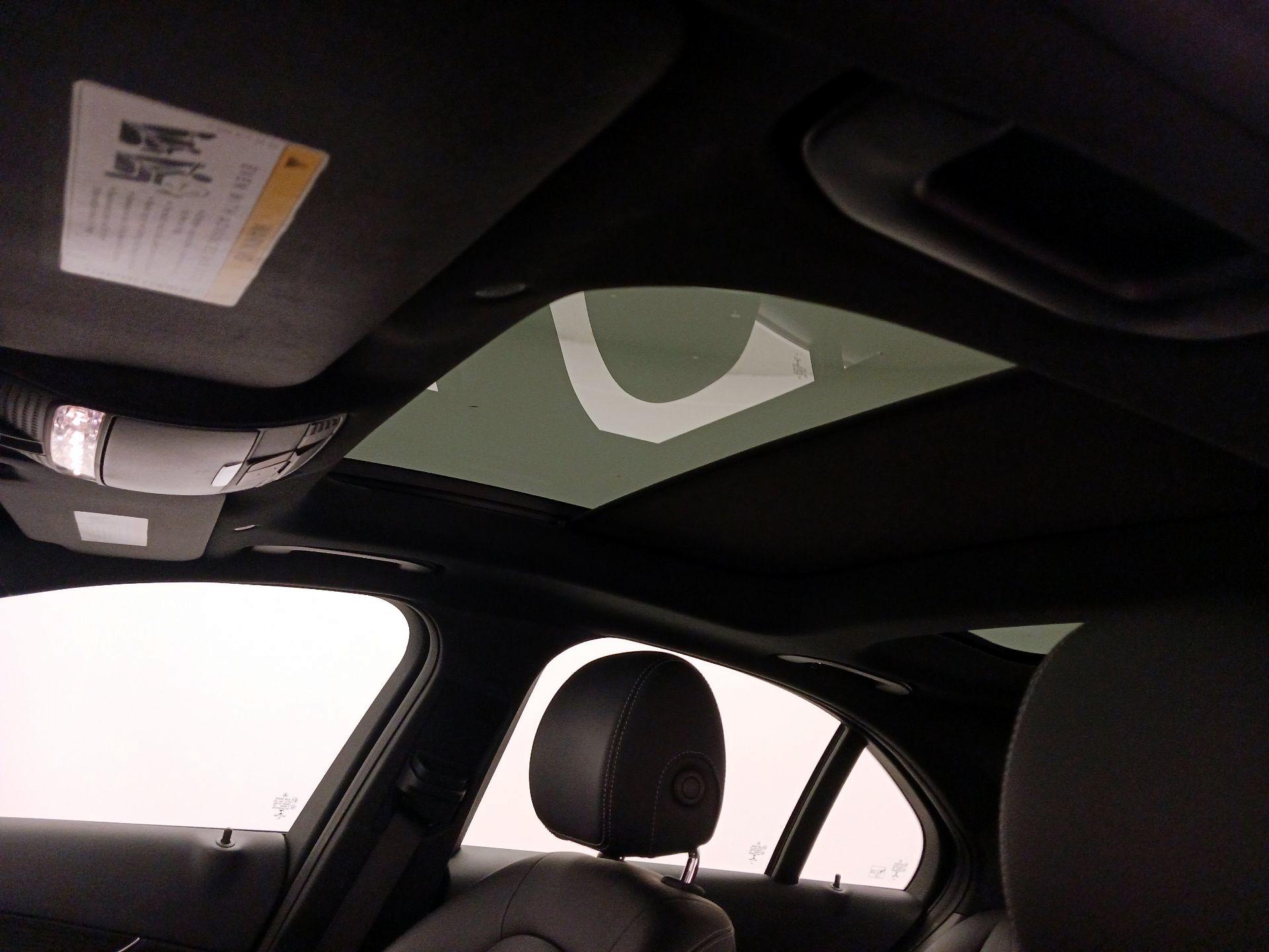 Thumbnail: 2021 Mercedes-Benz C-Class - 19