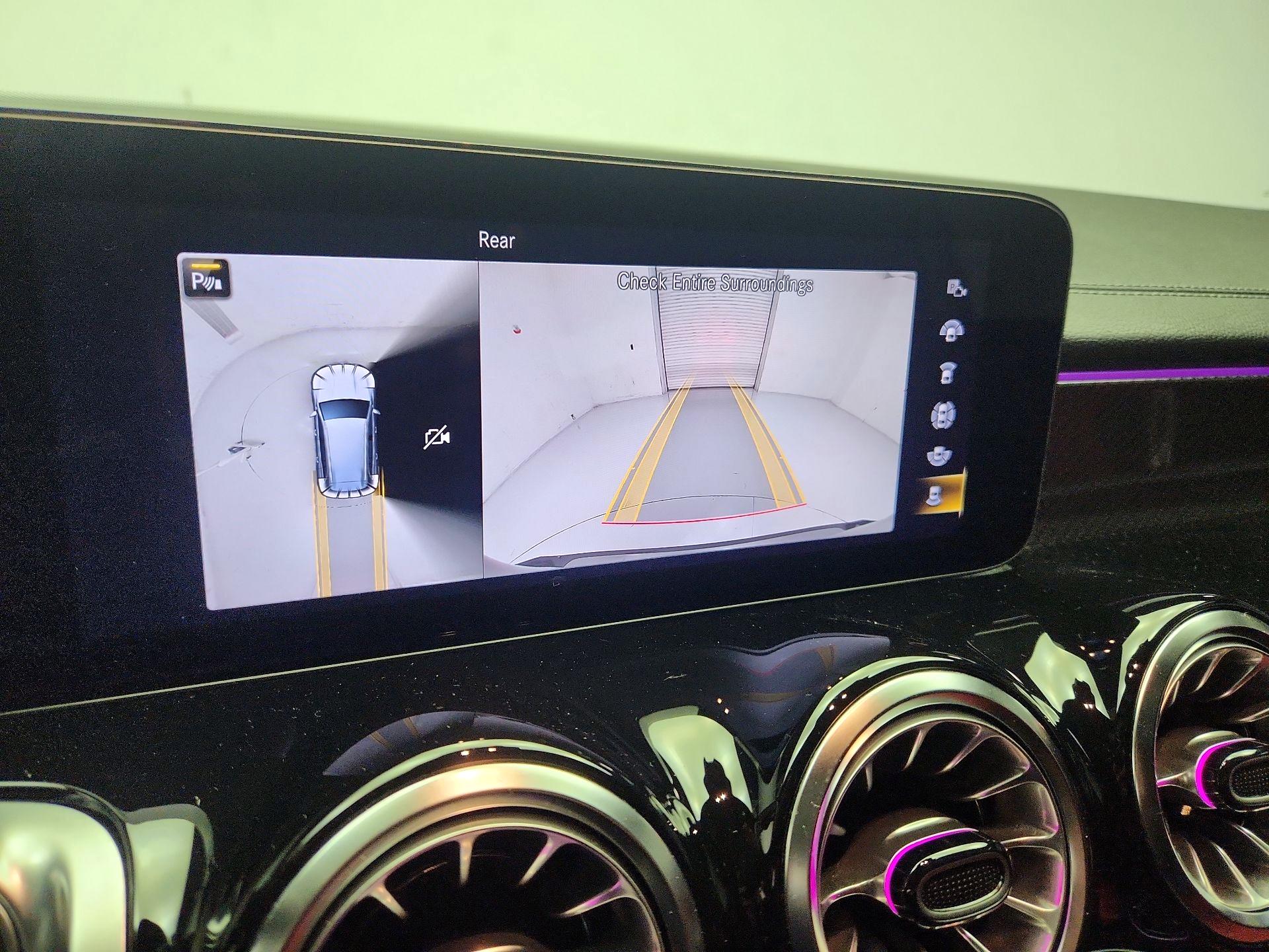 Thumbnail: 2022 Mercedes-Benz GLB - 15