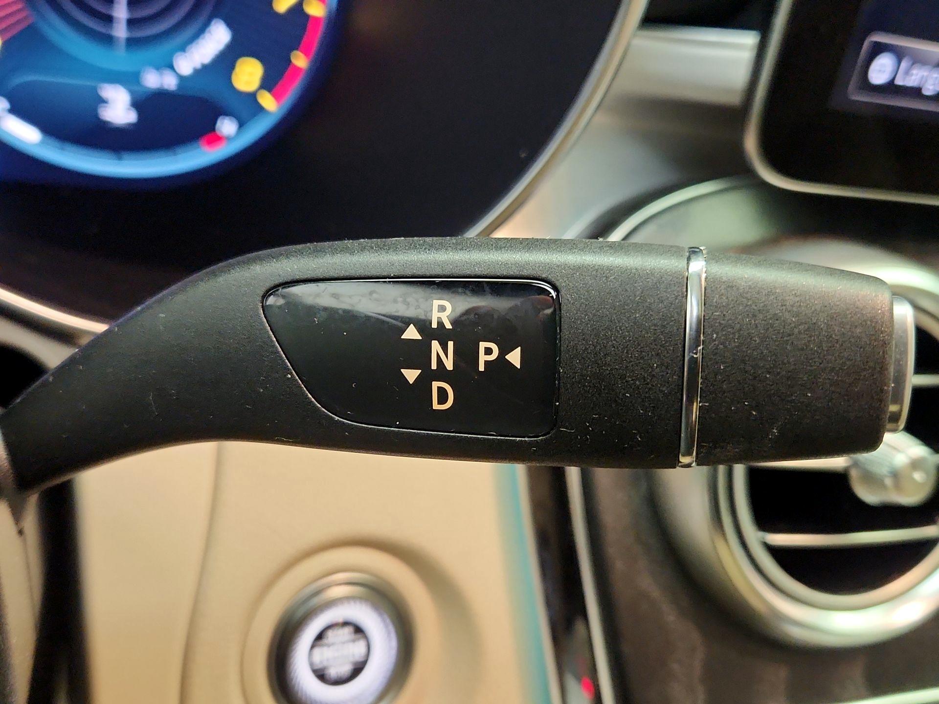 Thumbnail: 2022 Mercedes-Benz GLC - 17