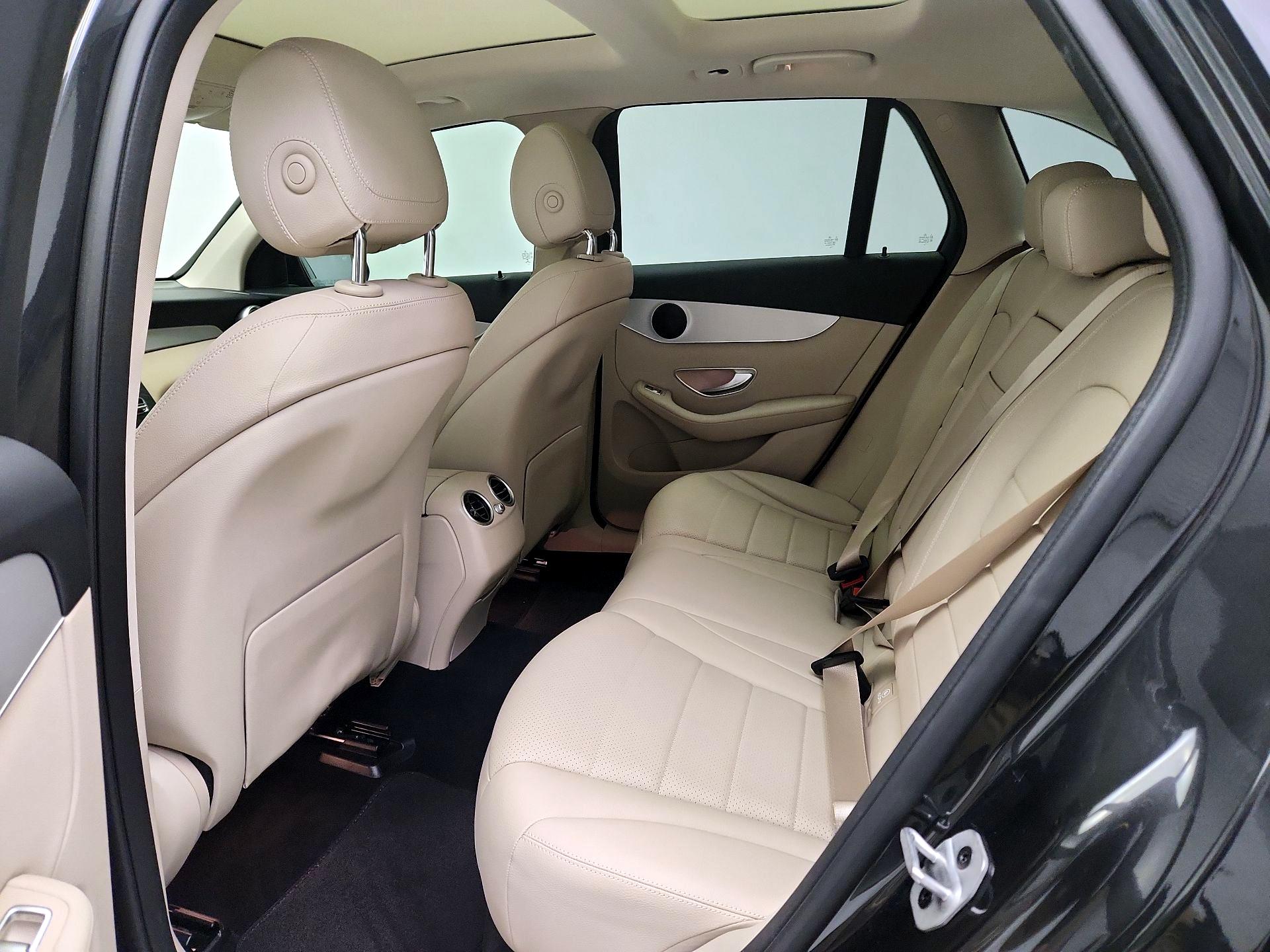 Thumbnail: 2022 Mercedes-Benz GLC - 19