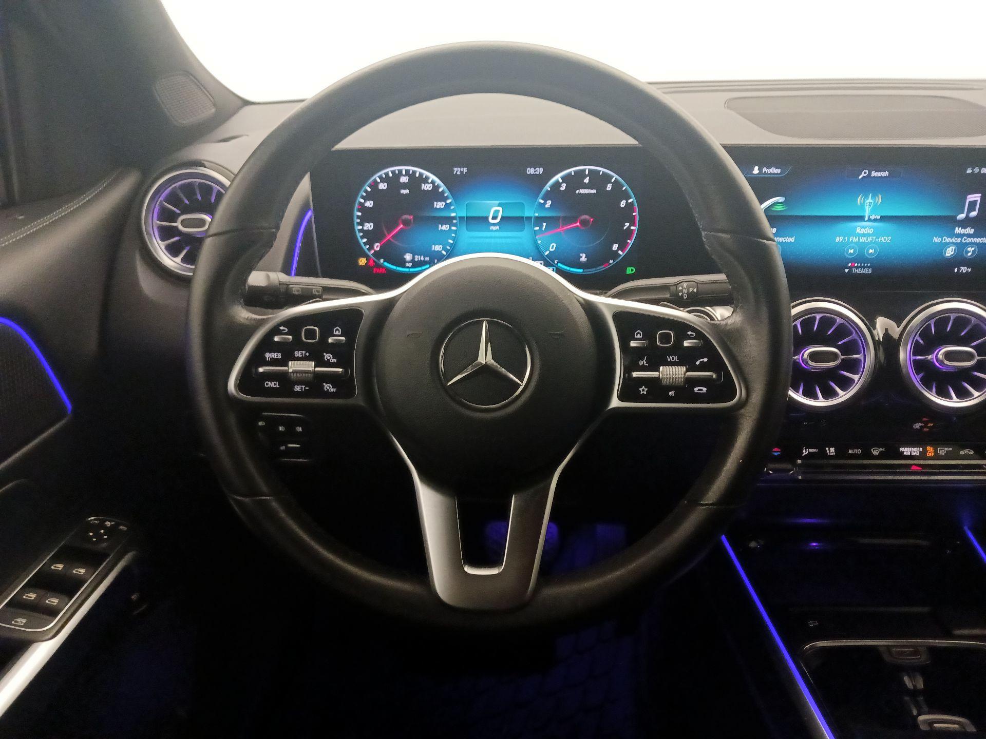 Thumbnail: 2021 Mercedes-Benz GLB - 10