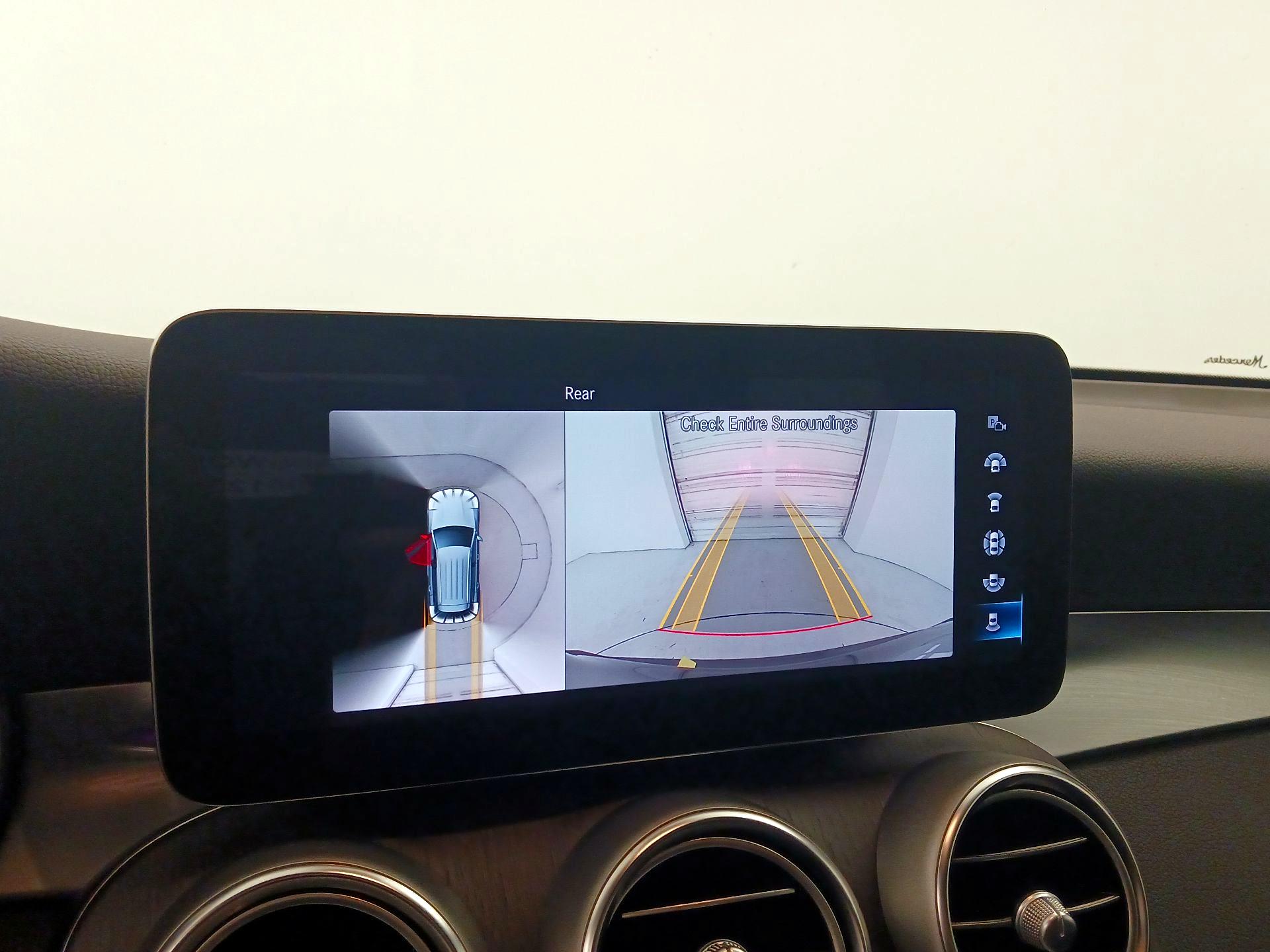 Thumbnail: 2022 Mercedes-Benz GLC - 14