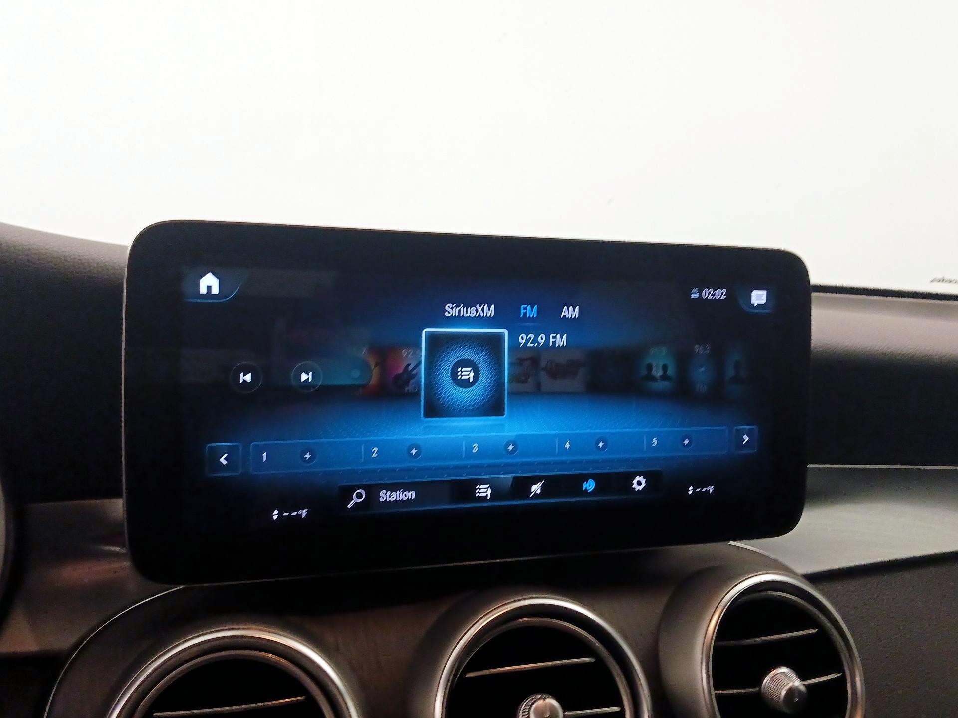 Thumbnail: 2022 Mercedes-Benz GLC - 15