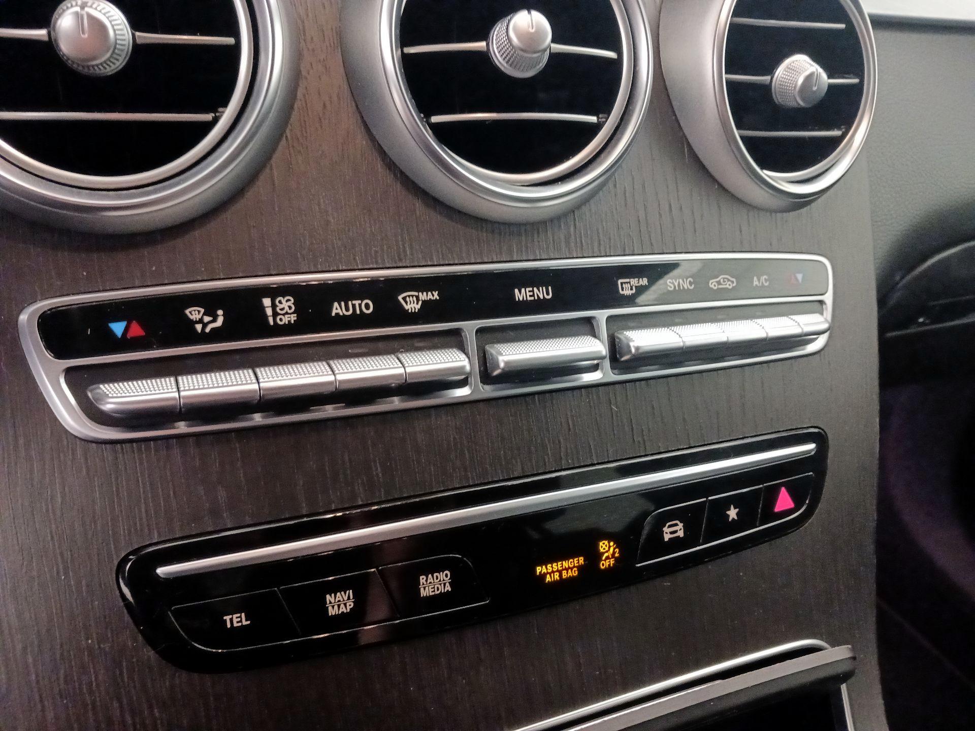 Thumbnail: 2022 Mercedes-Benz GLC - 16