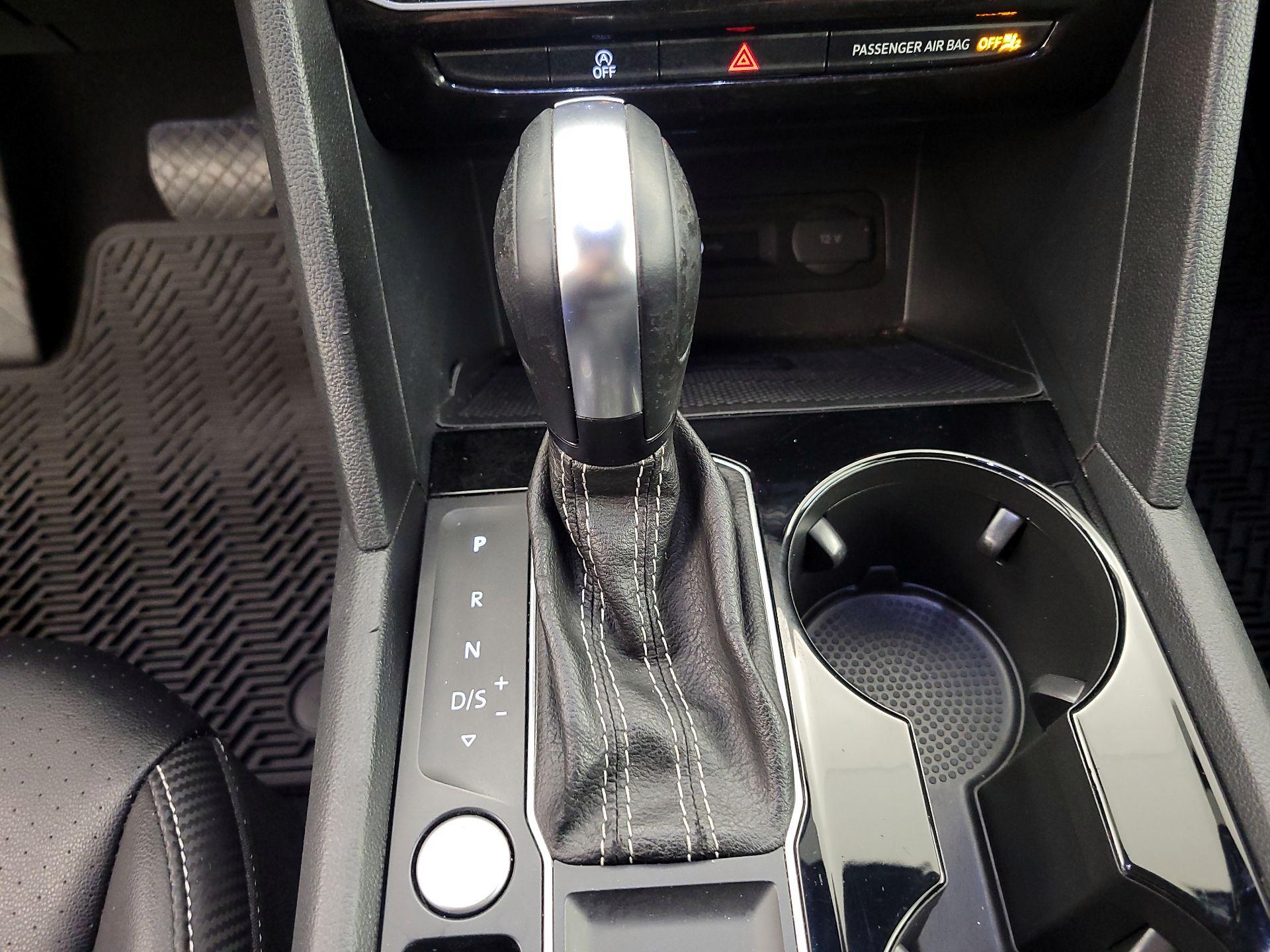 Thumbnail: 2022 Volkswagen Atlas - 17