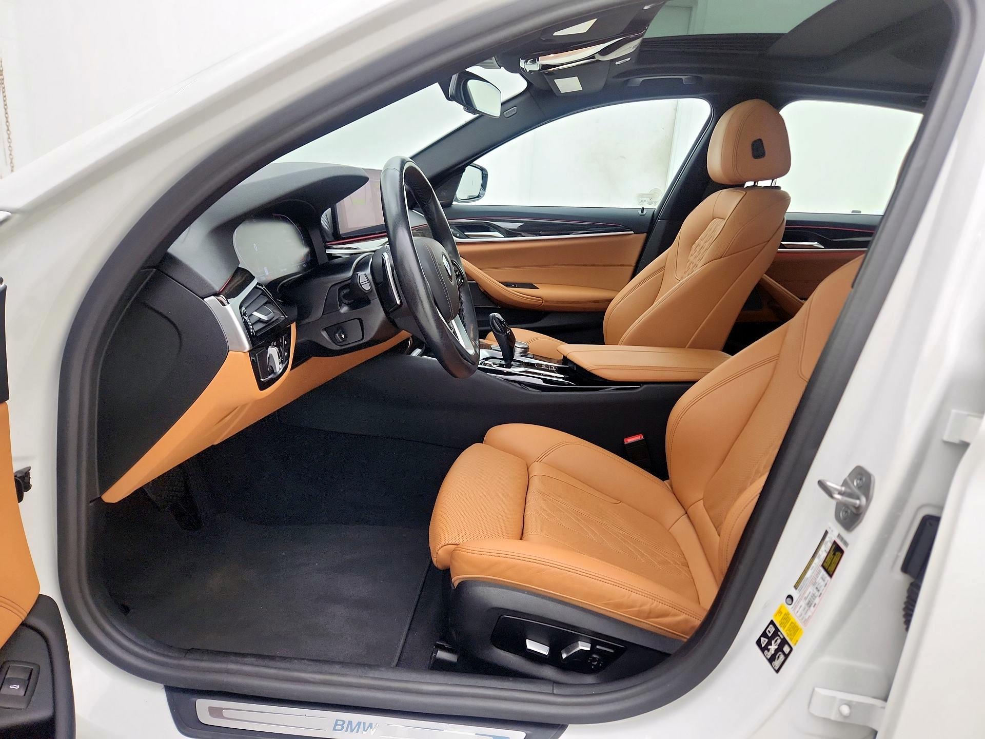 Thumbnail: 2023 BMW 5 Series - 11