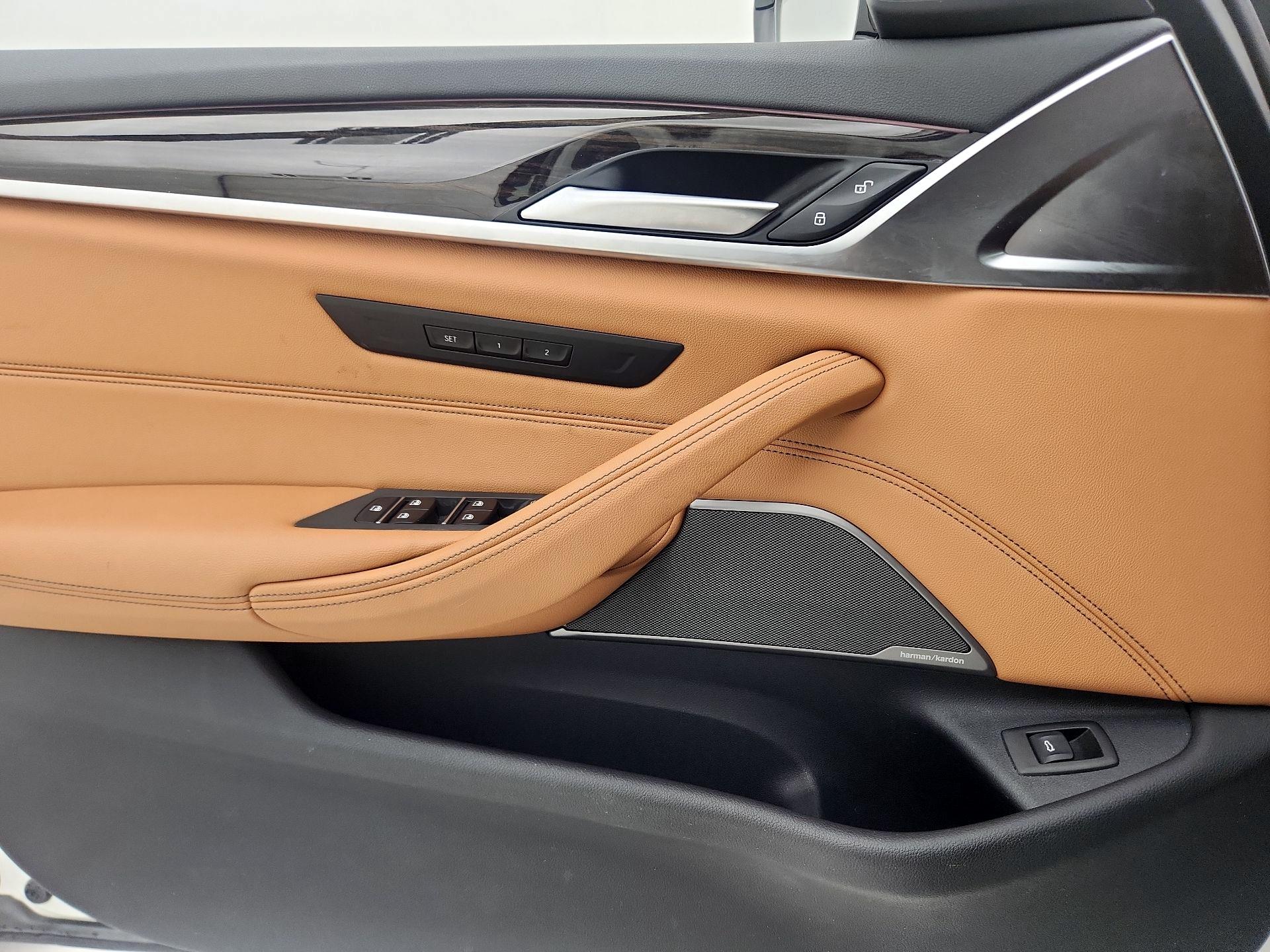 Thumbnail: 2023 BMW 5 Series - 12