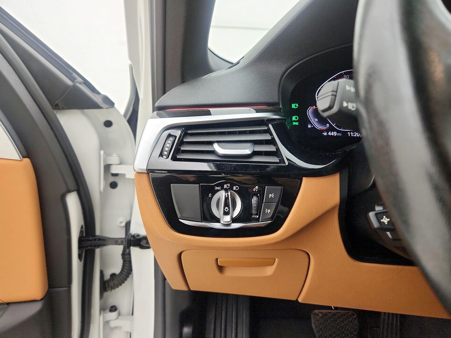 Thumbnail: 2023 BMW 5 Series - 13