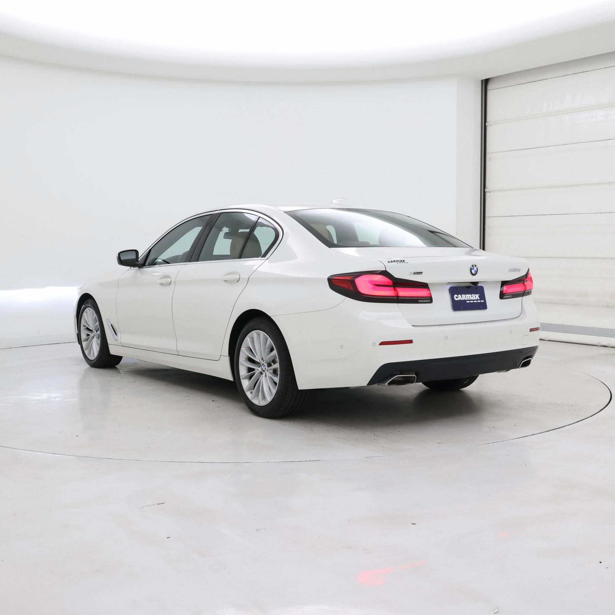 Thumbnail: 2023 BMW 5 Series - 2