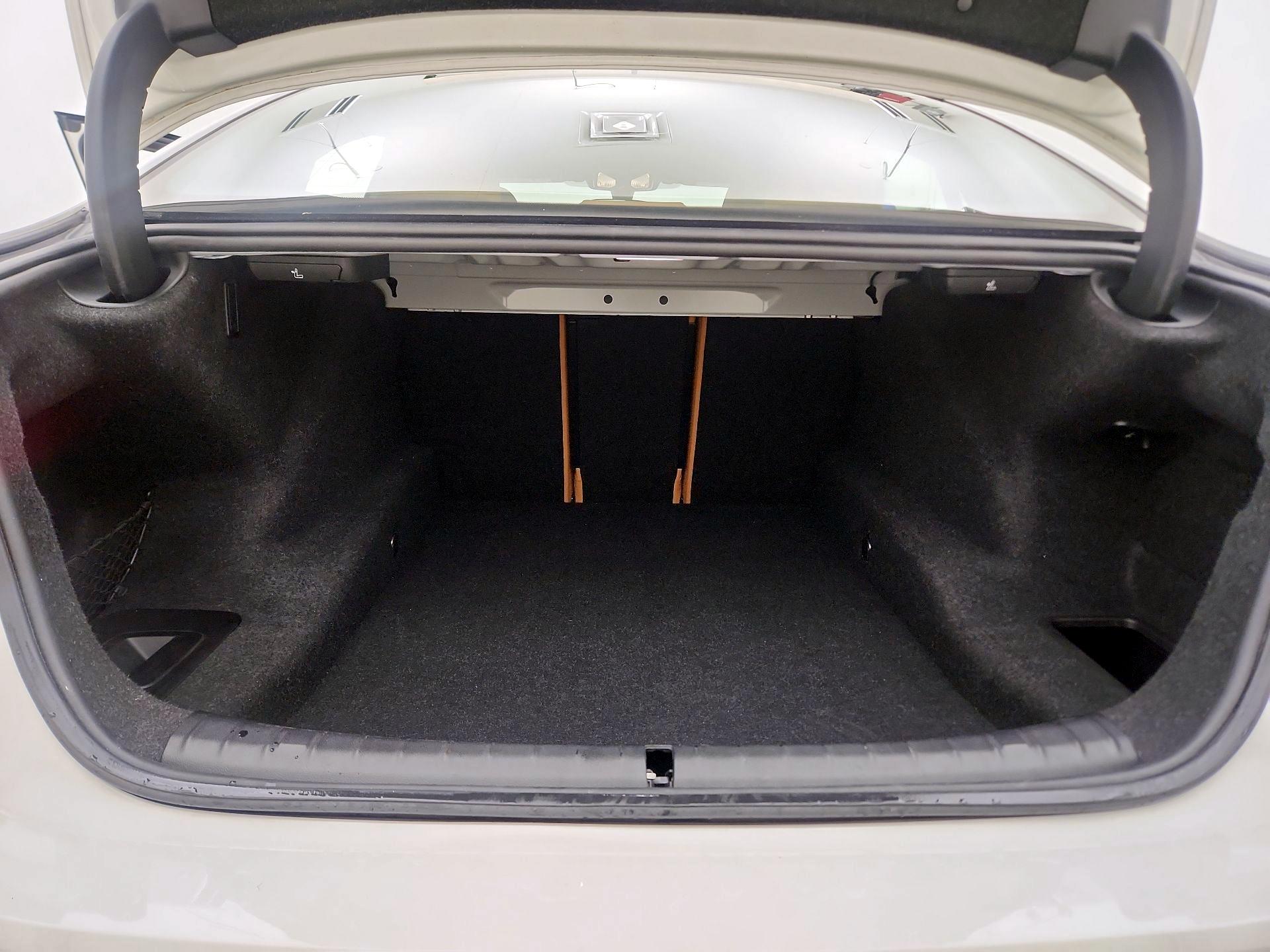 Thumbnail: 2023 BMW 5 Series - 20