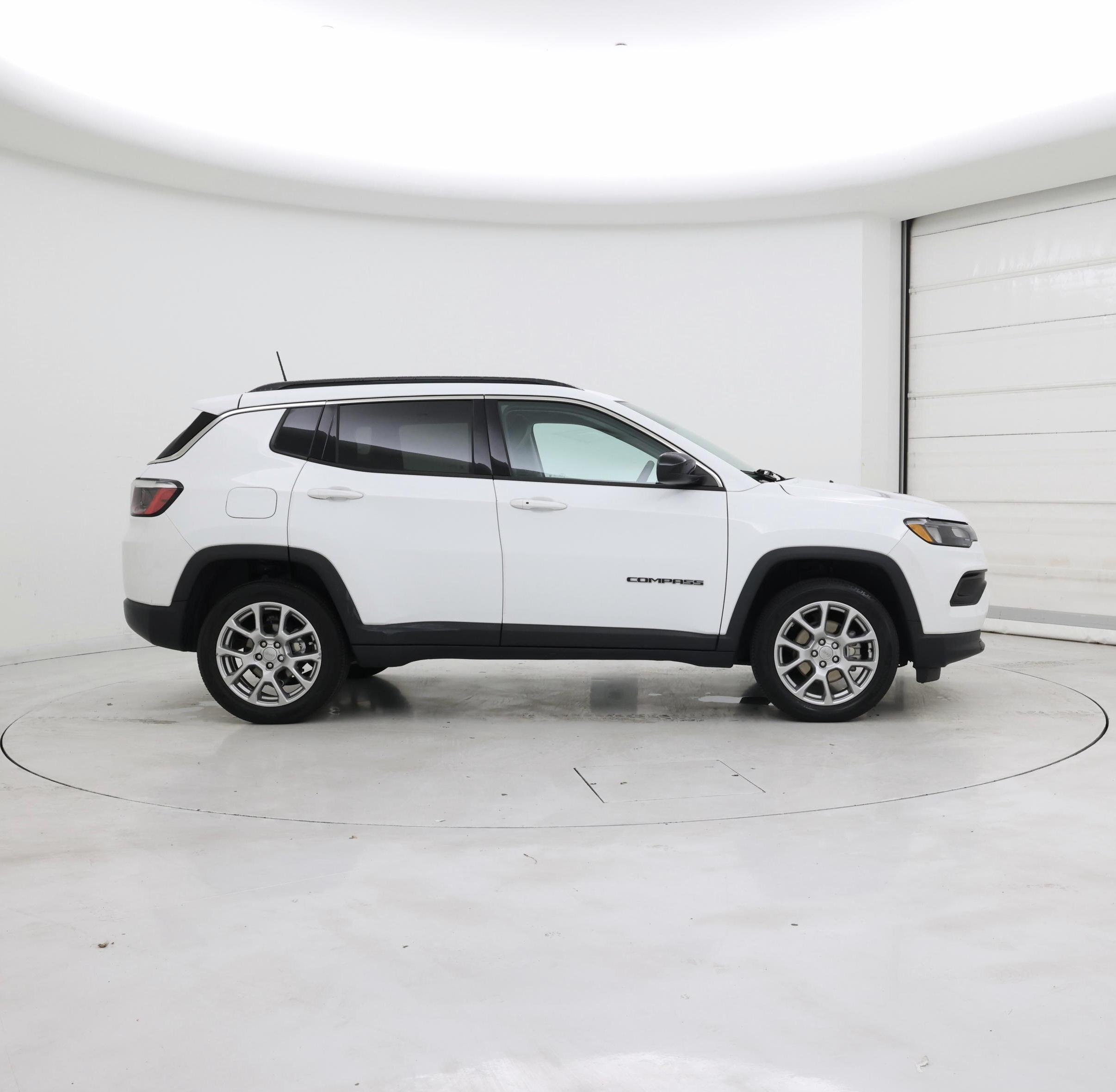Thumbnail: 2022 Jeep Compass - 7