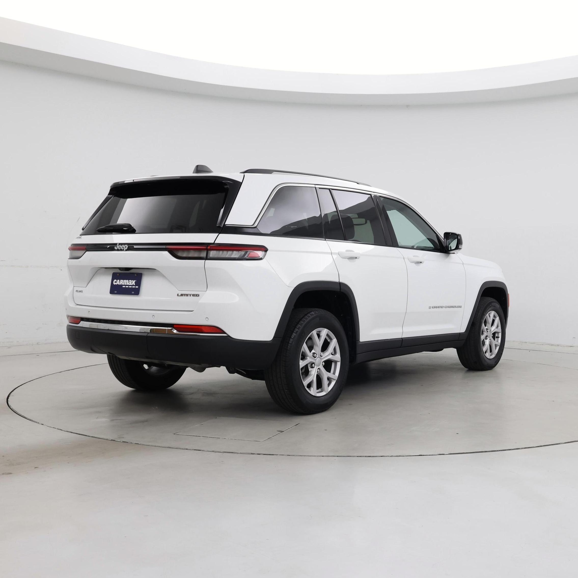 Thumbnail: 2022 Jeep Grand Cherokee - 8