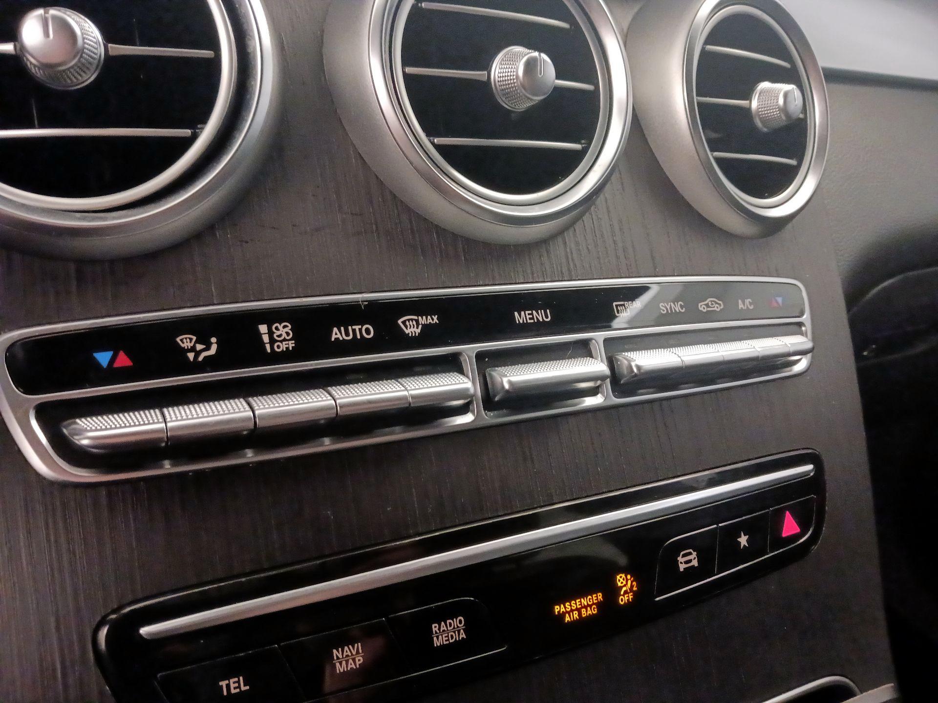 Thumbnail: 2022 Mercedes-Benz GLC - 16