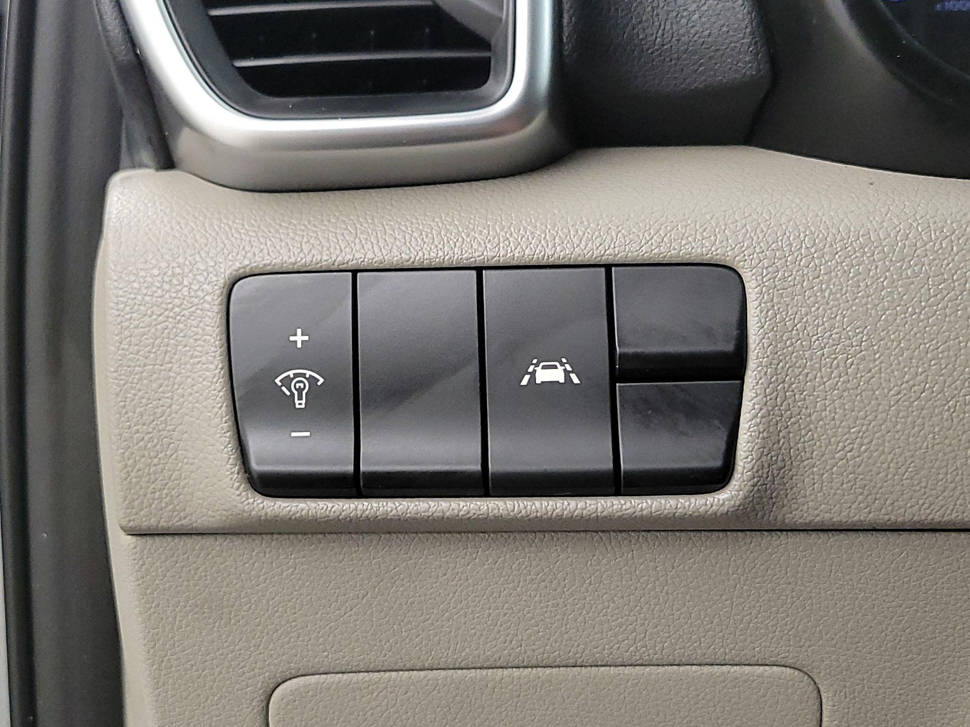 Thumbnail: 2021 Kia Sportage - 13