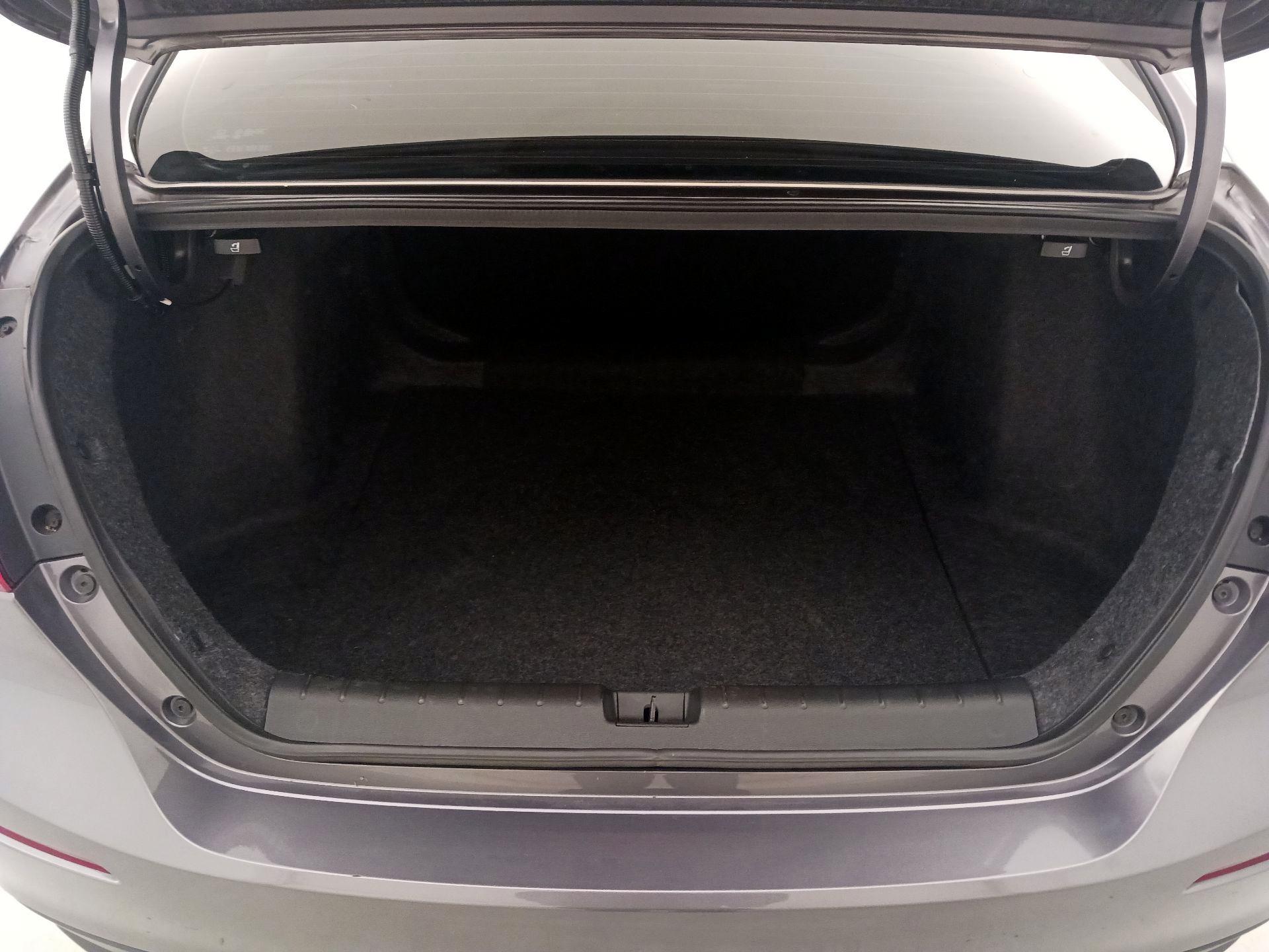 Thumbnail: 2021 Honda Insight - 20