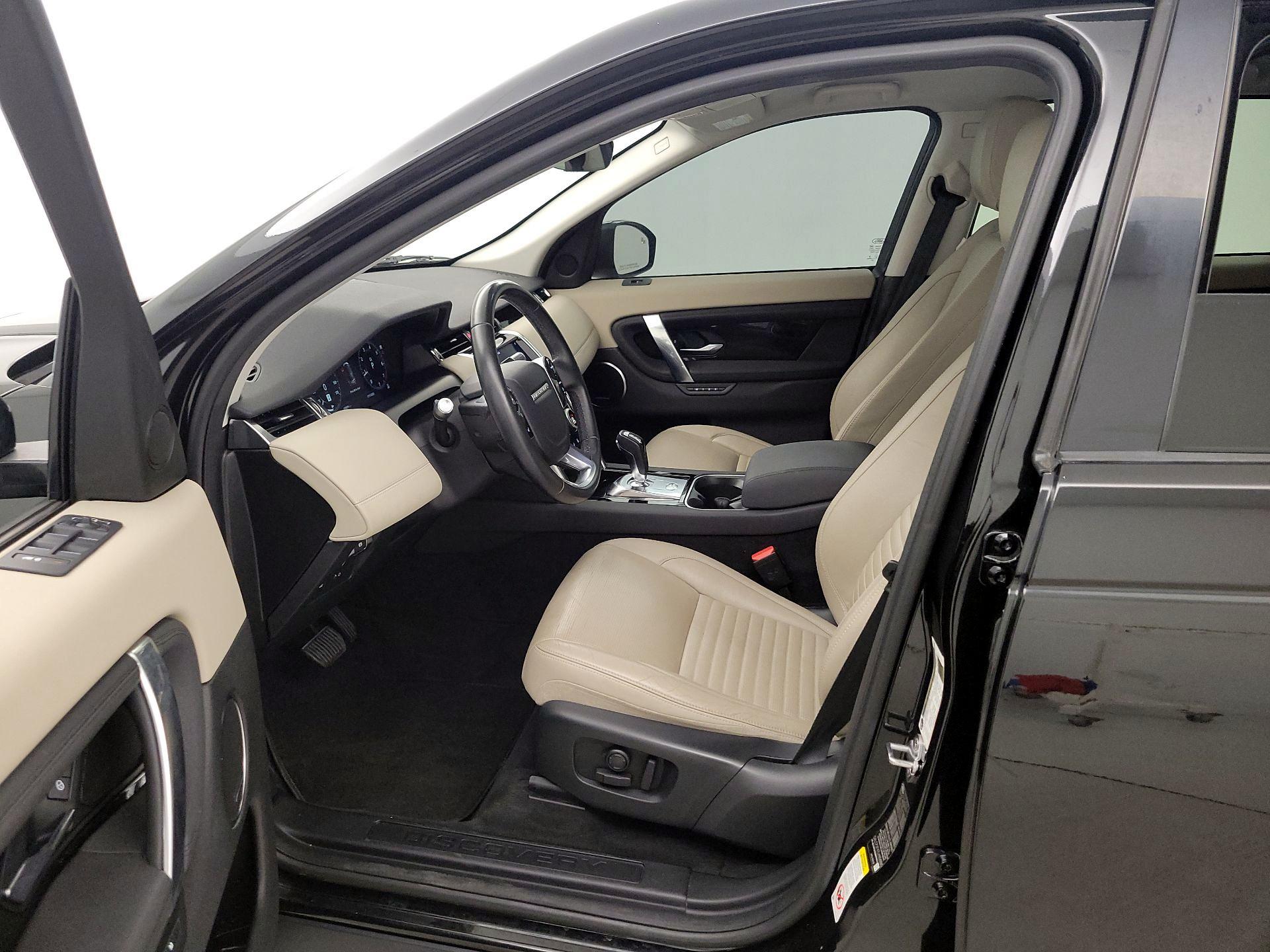 Thumbnail: 2020 Land Rover Discovery Sport - 11