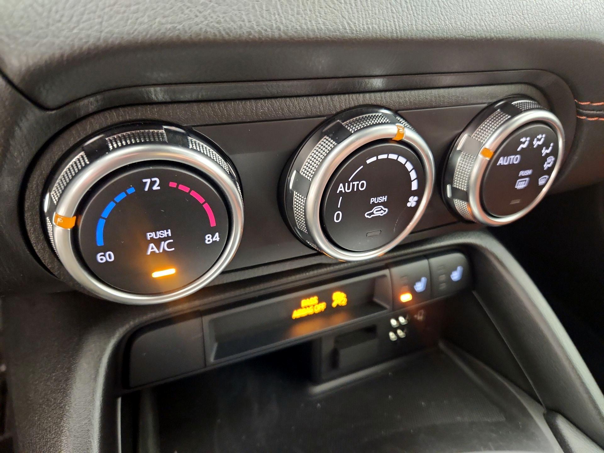 Thumbnail: 2022 Mazda MX-5 Miata - 16