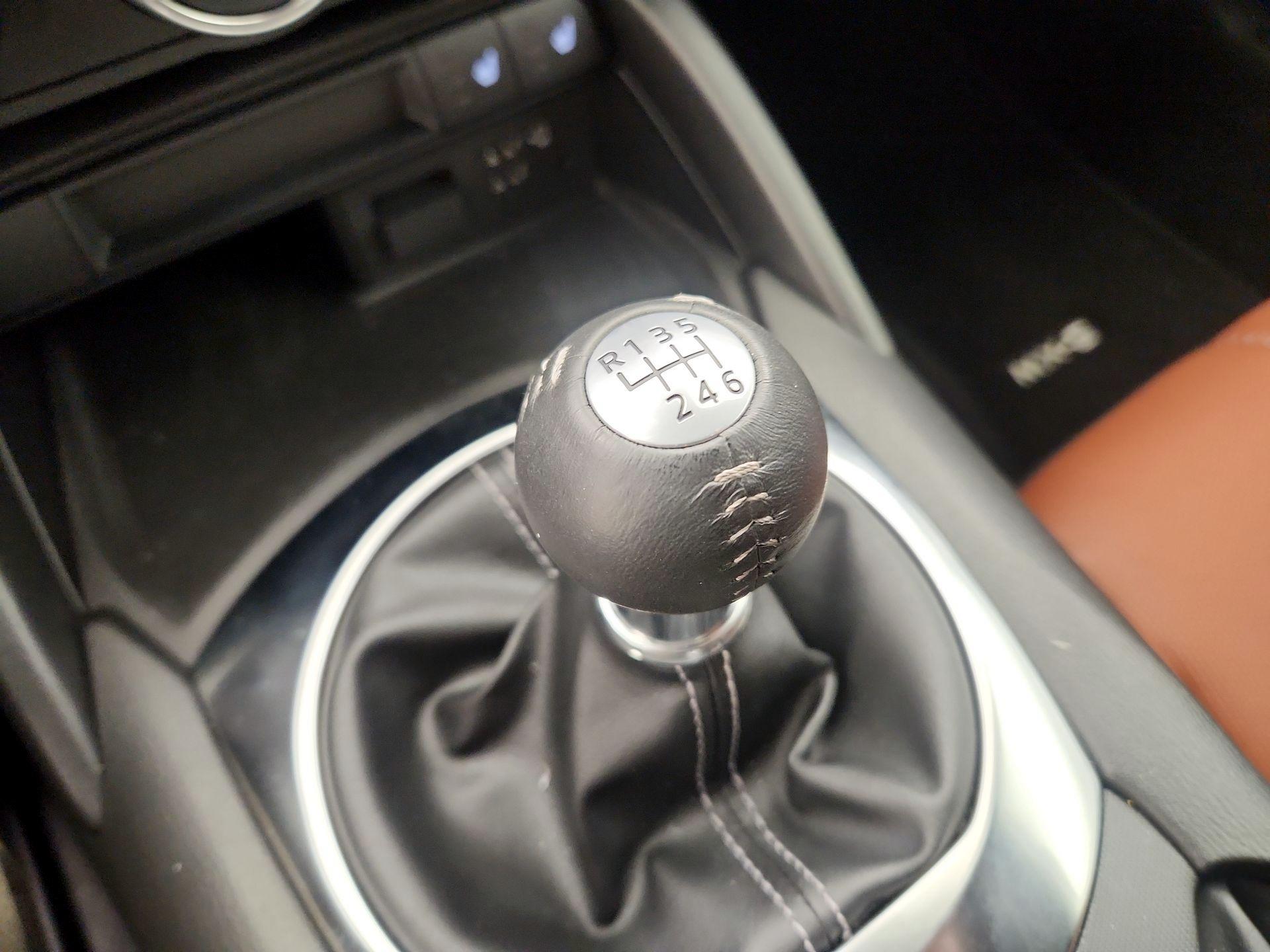 Thumbnail: 2022 Mazda MX-5 Miata - 17