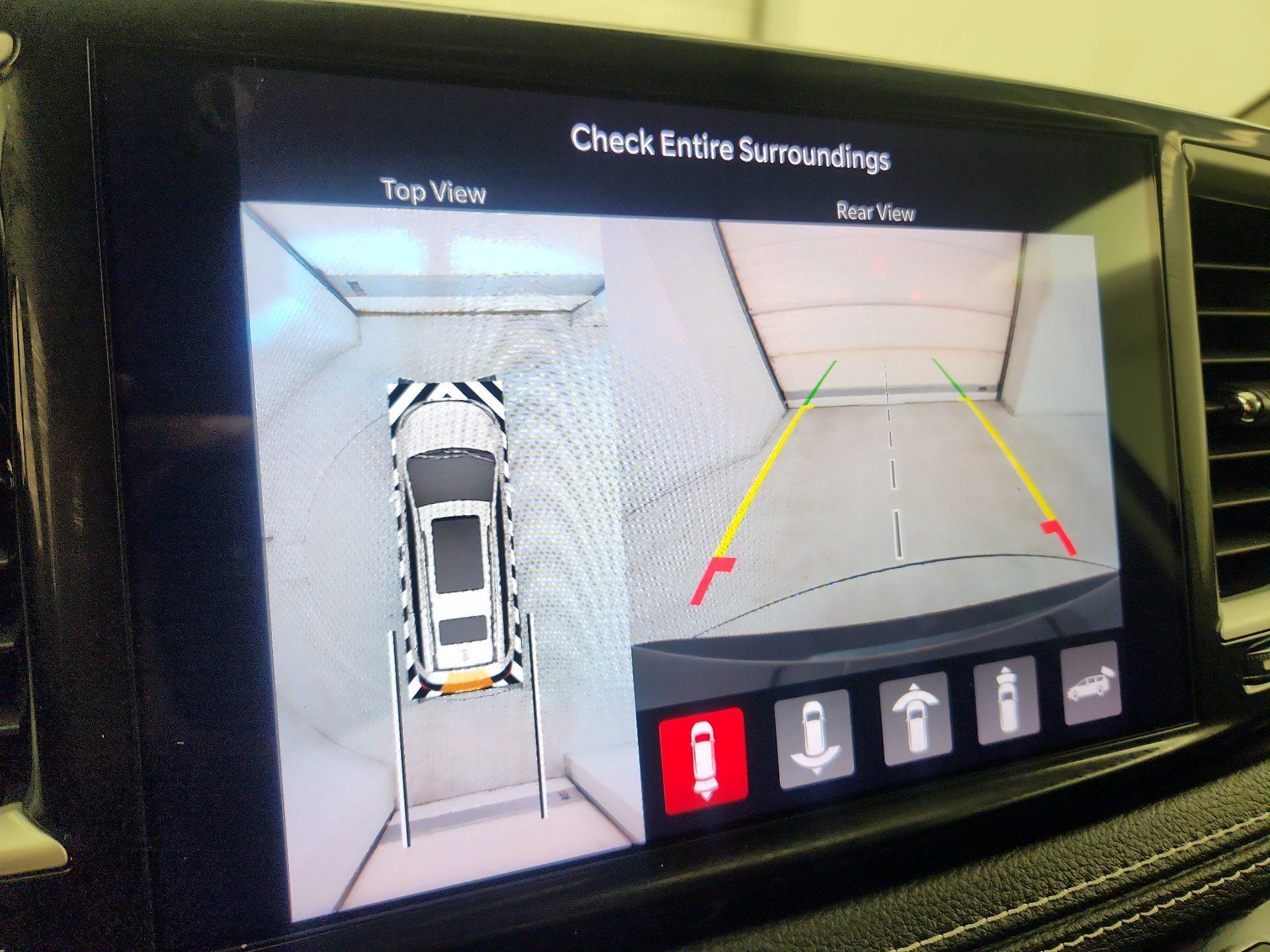 Thumbnail: 2023 Chrysler Pacifica - 14