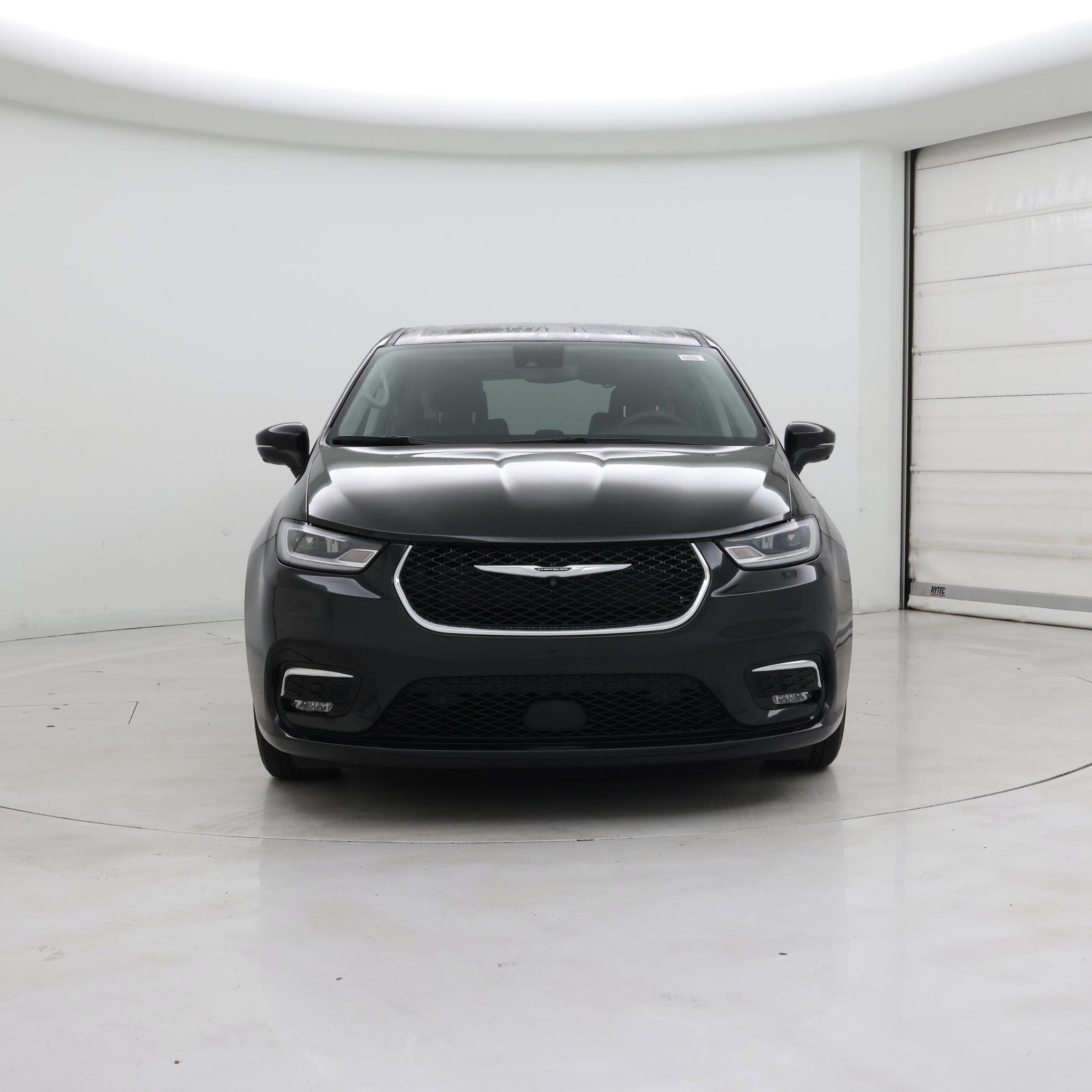 Thumbnail: 2023 Chrysler Pacifica - 5