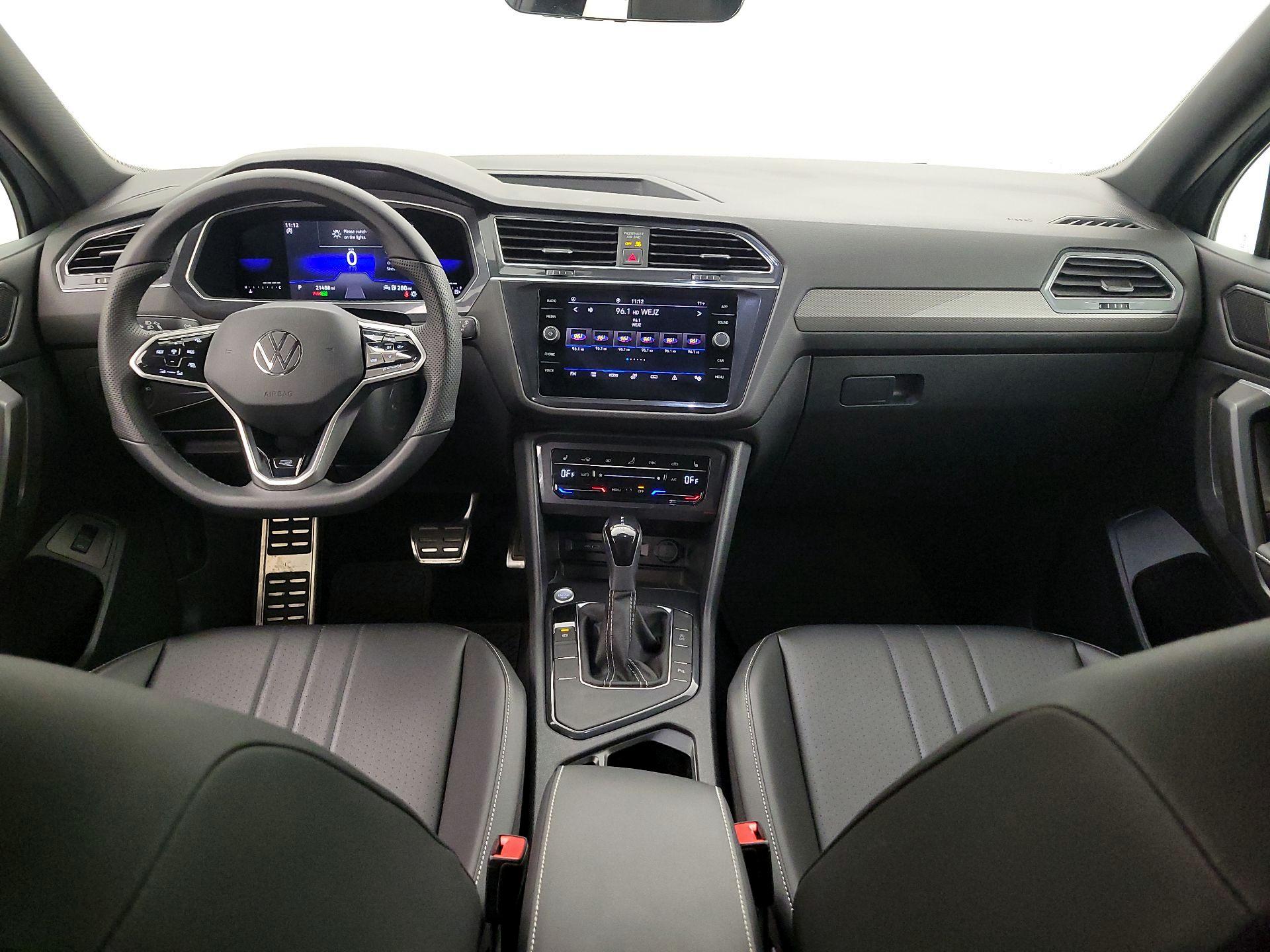 Thumbnail: 2022 Volkswagen Tiguan - 9