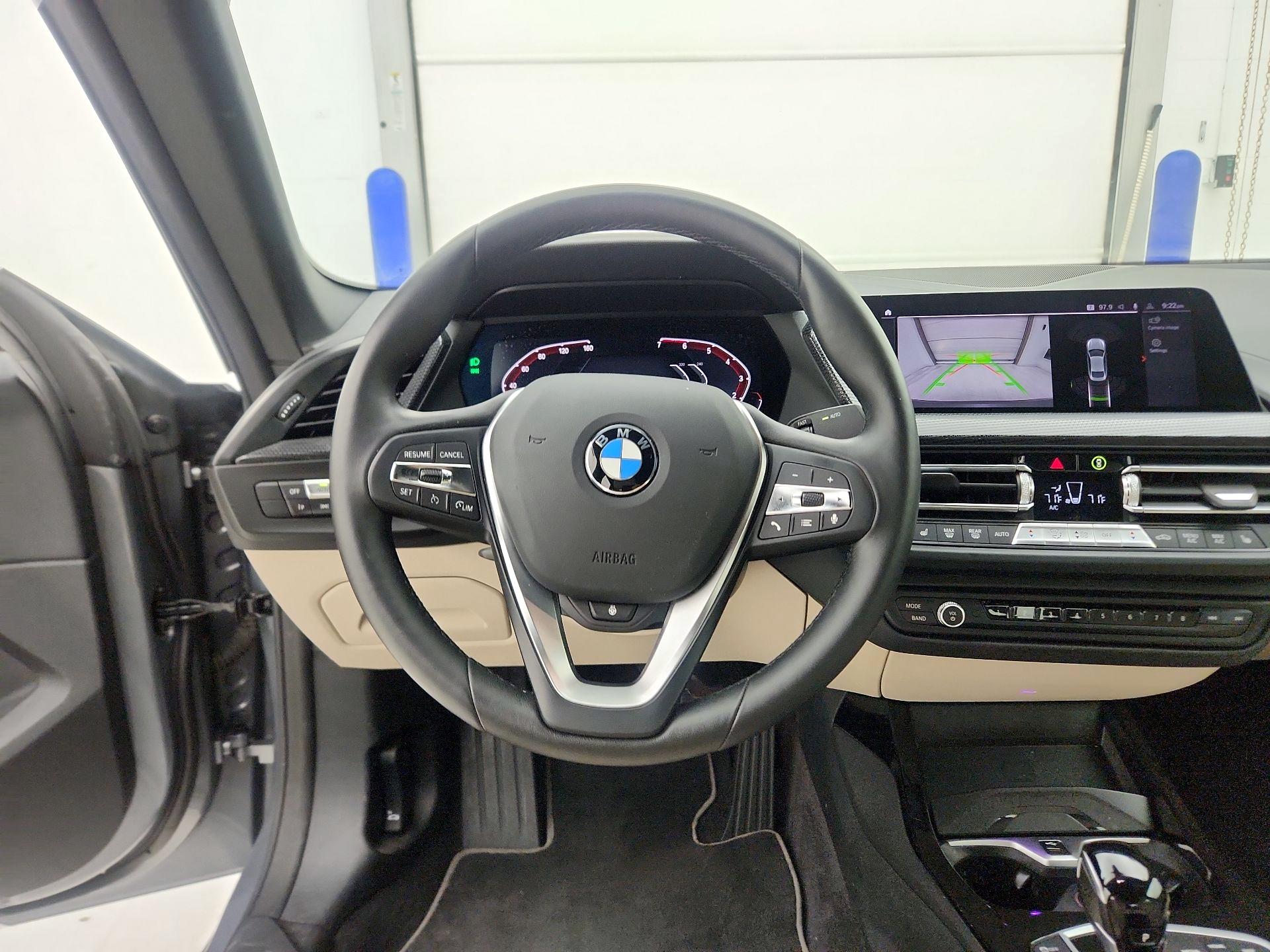 Thumbnail: 2022 BMW 2 Series - 10