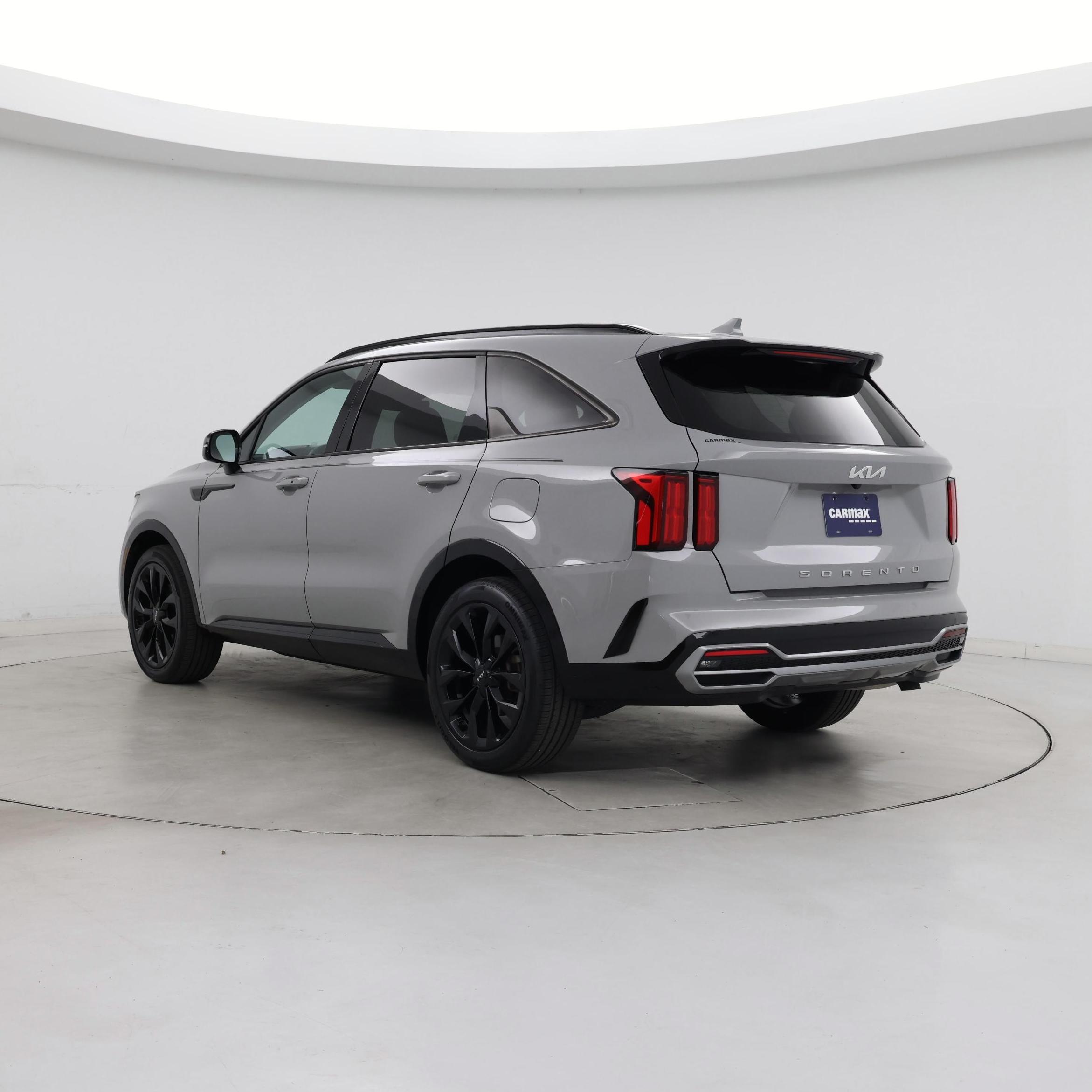 Thumbnail: 2022 Kia Sorento - 2