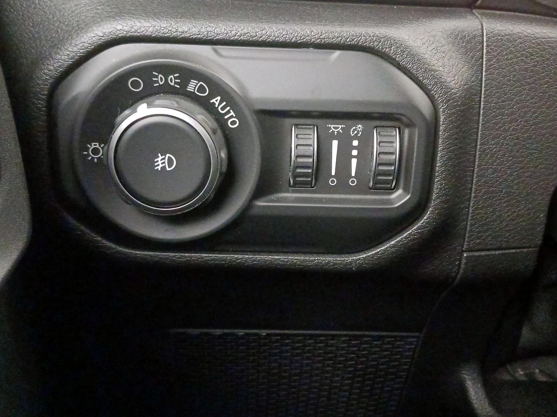 Thumbnail: 2020 Jeep Wrangler - 13