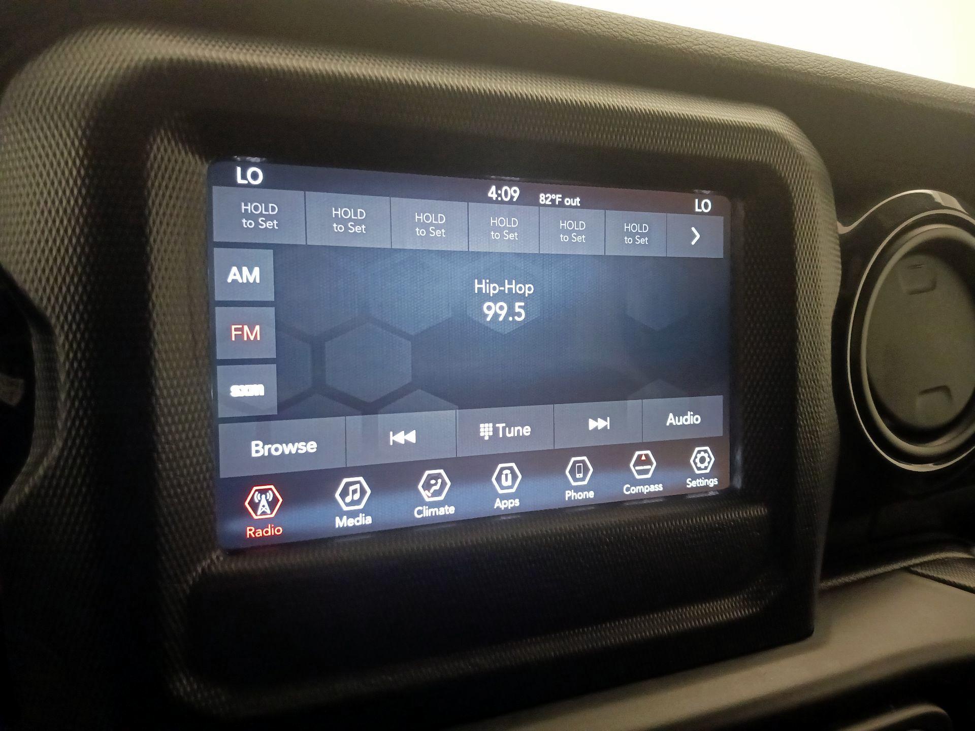 Thumbnail: 2020 Jeep Wrangler - 15