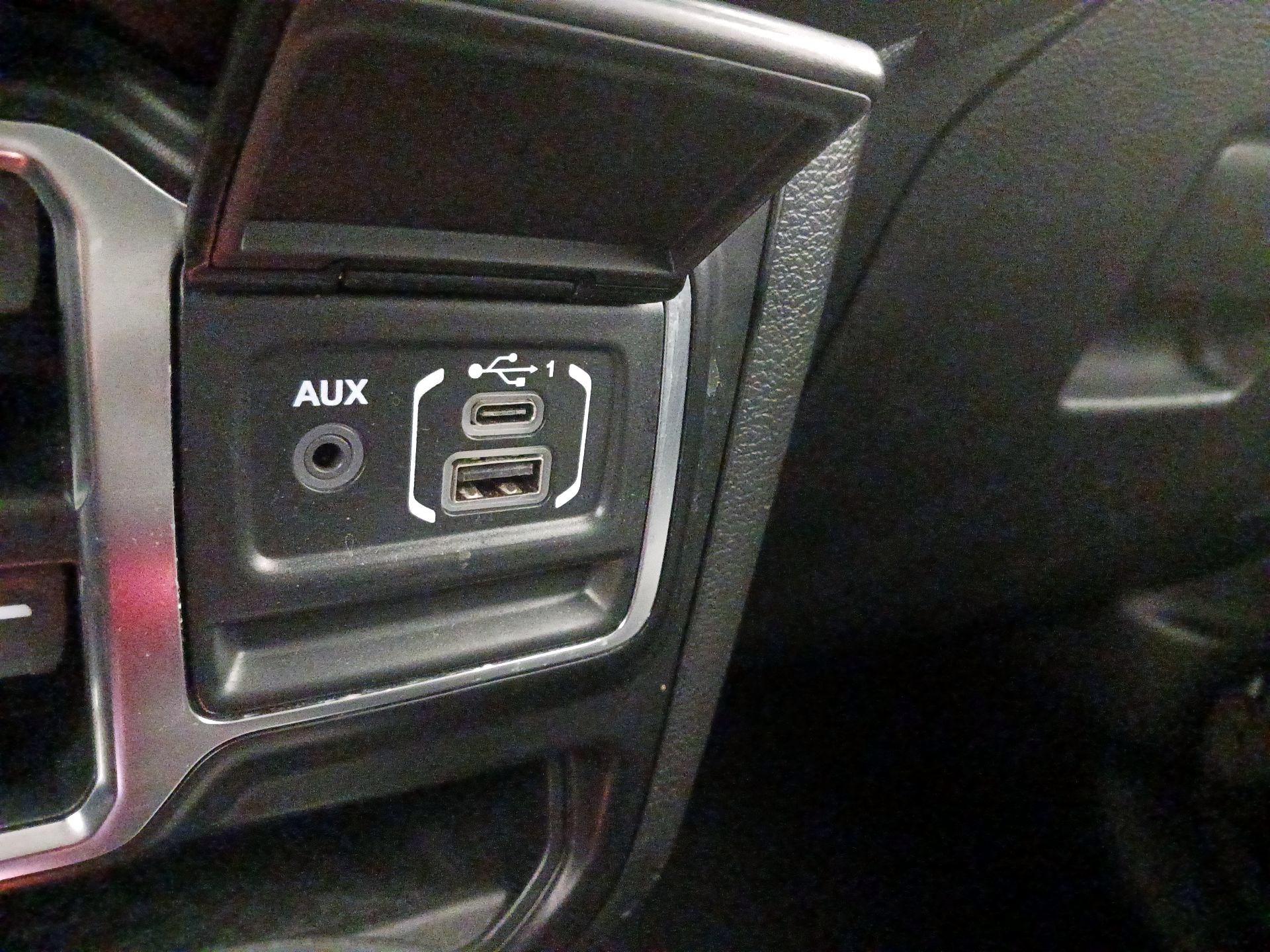 Thumbnail: 2020 Jeep Wrangler - 18