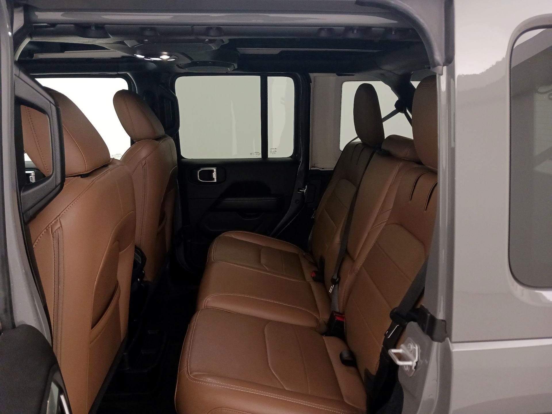 Thumbnail: 2022 Jeep Wrangler - 20