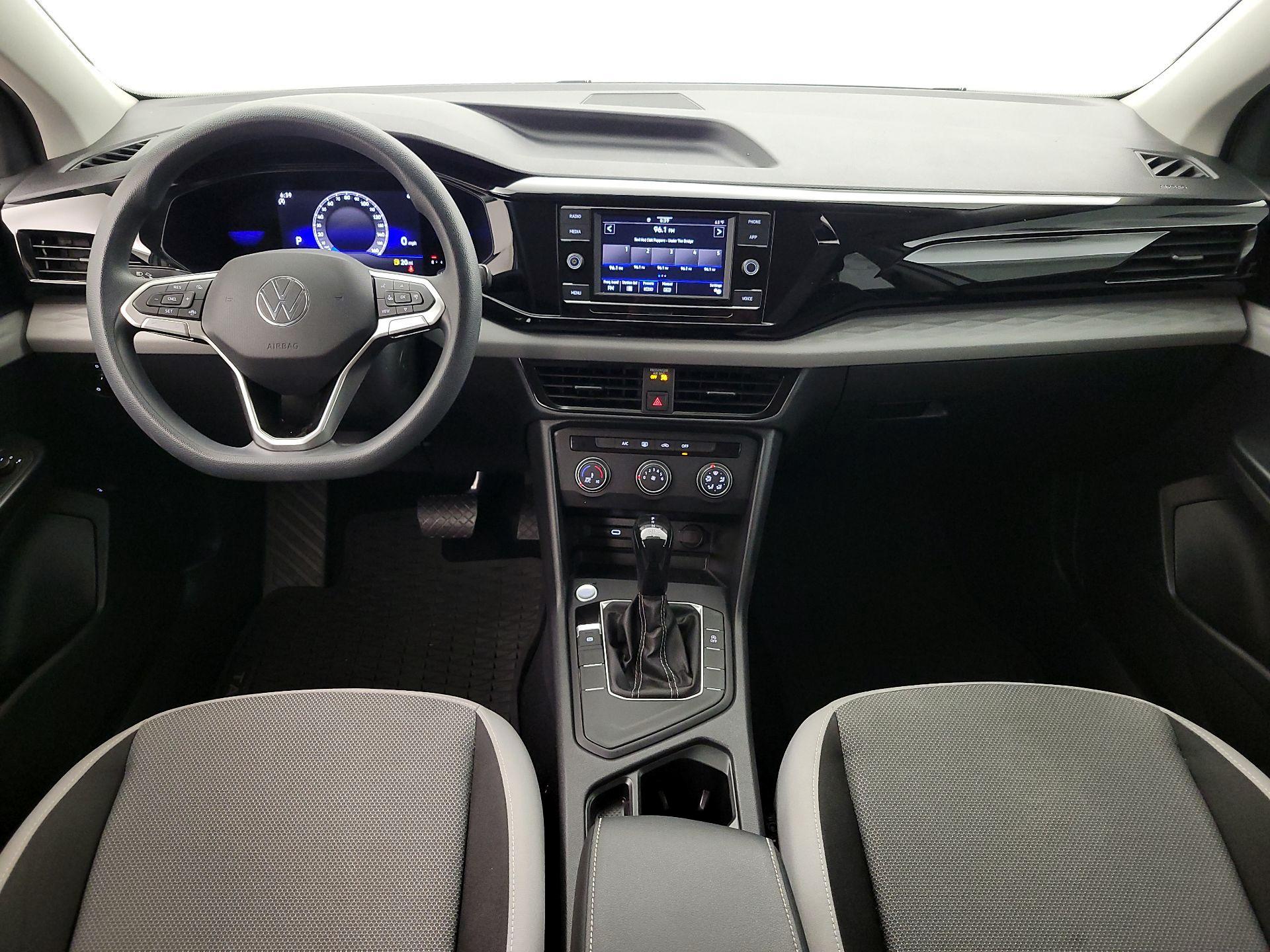 Thumbnail: 2022 Volkswagen Taos - 9