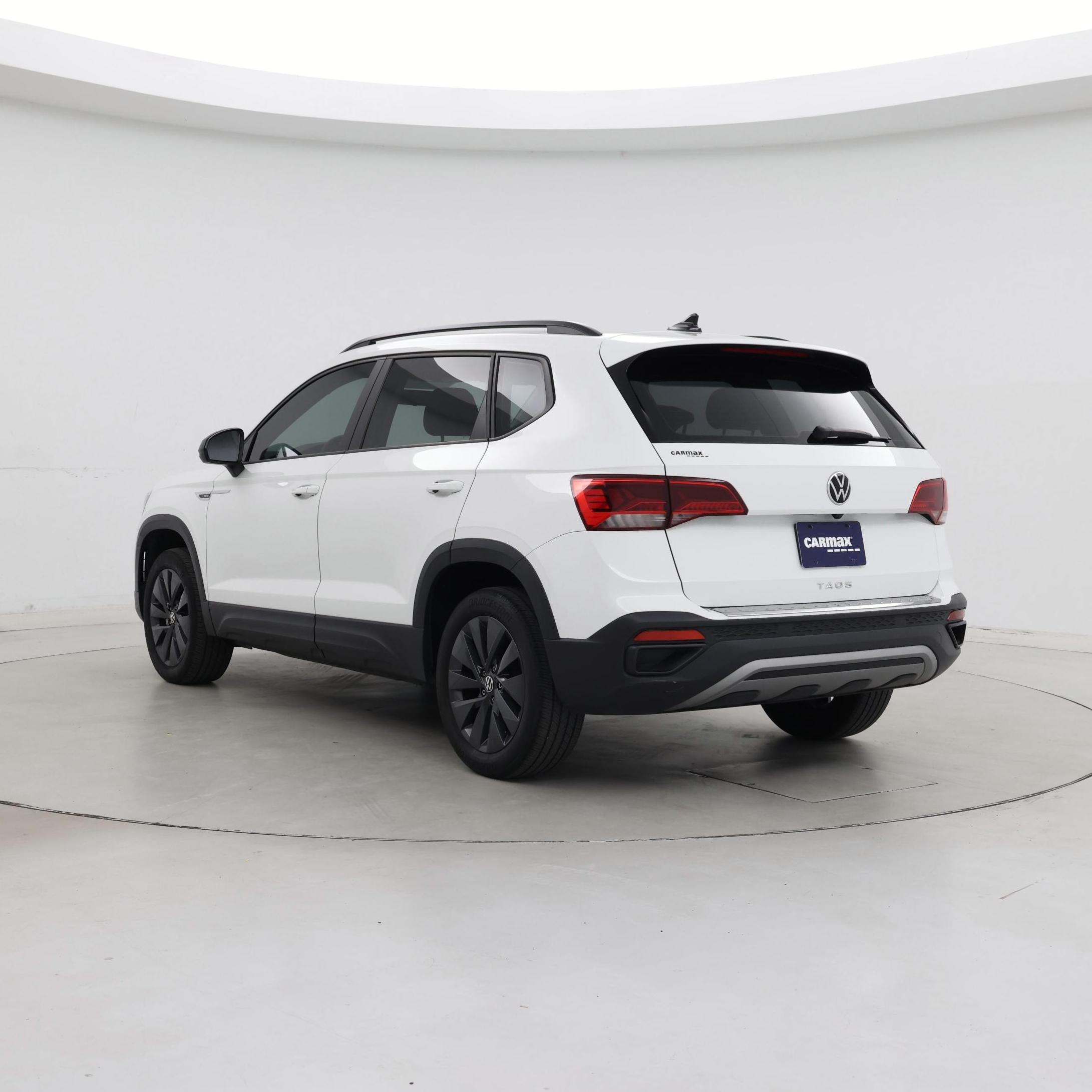 Thumbnail: 2022 Volkswagen Taos - 2